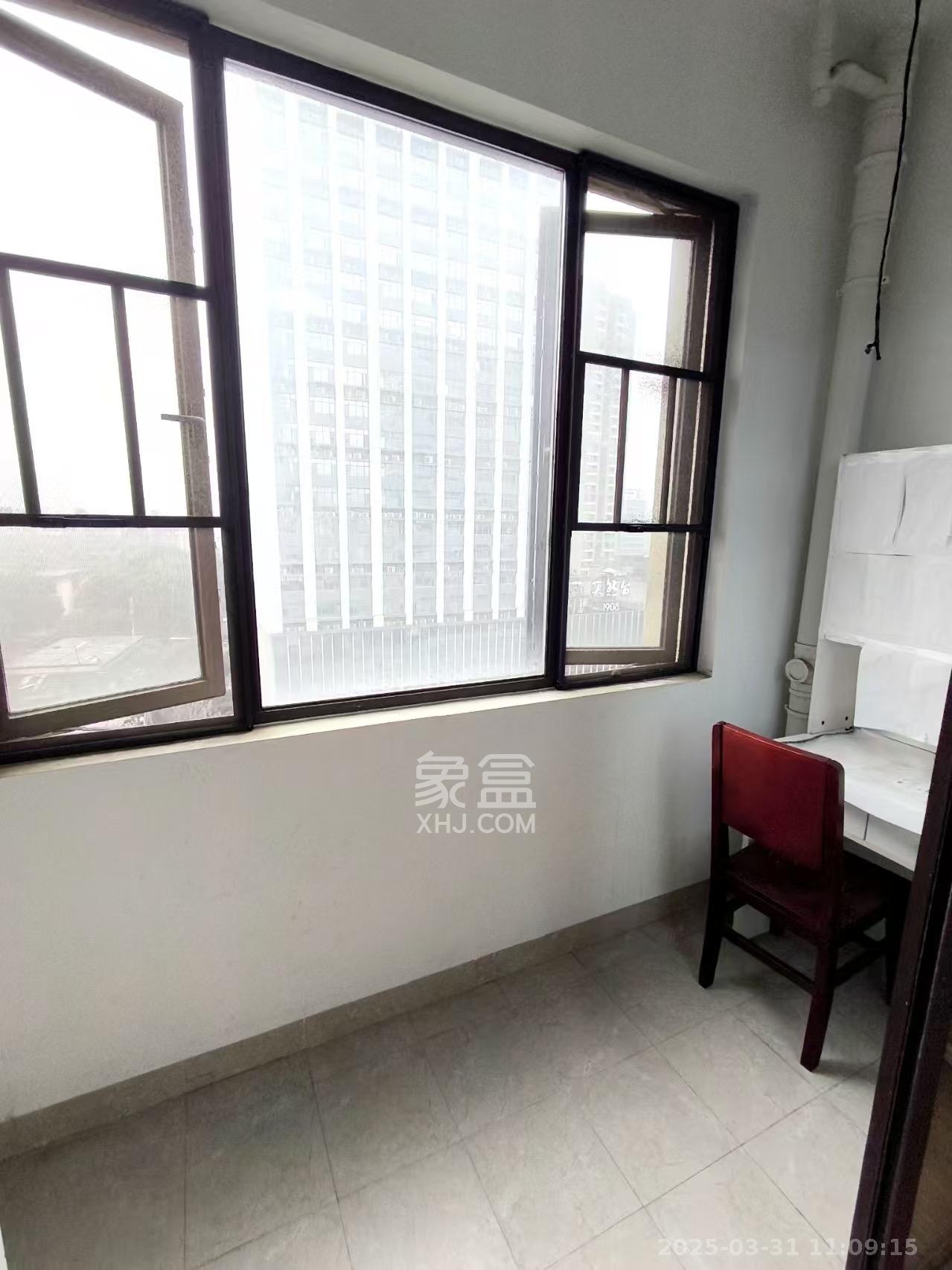 中建信和城  1室1厅1卫   1600.00元/月室内图