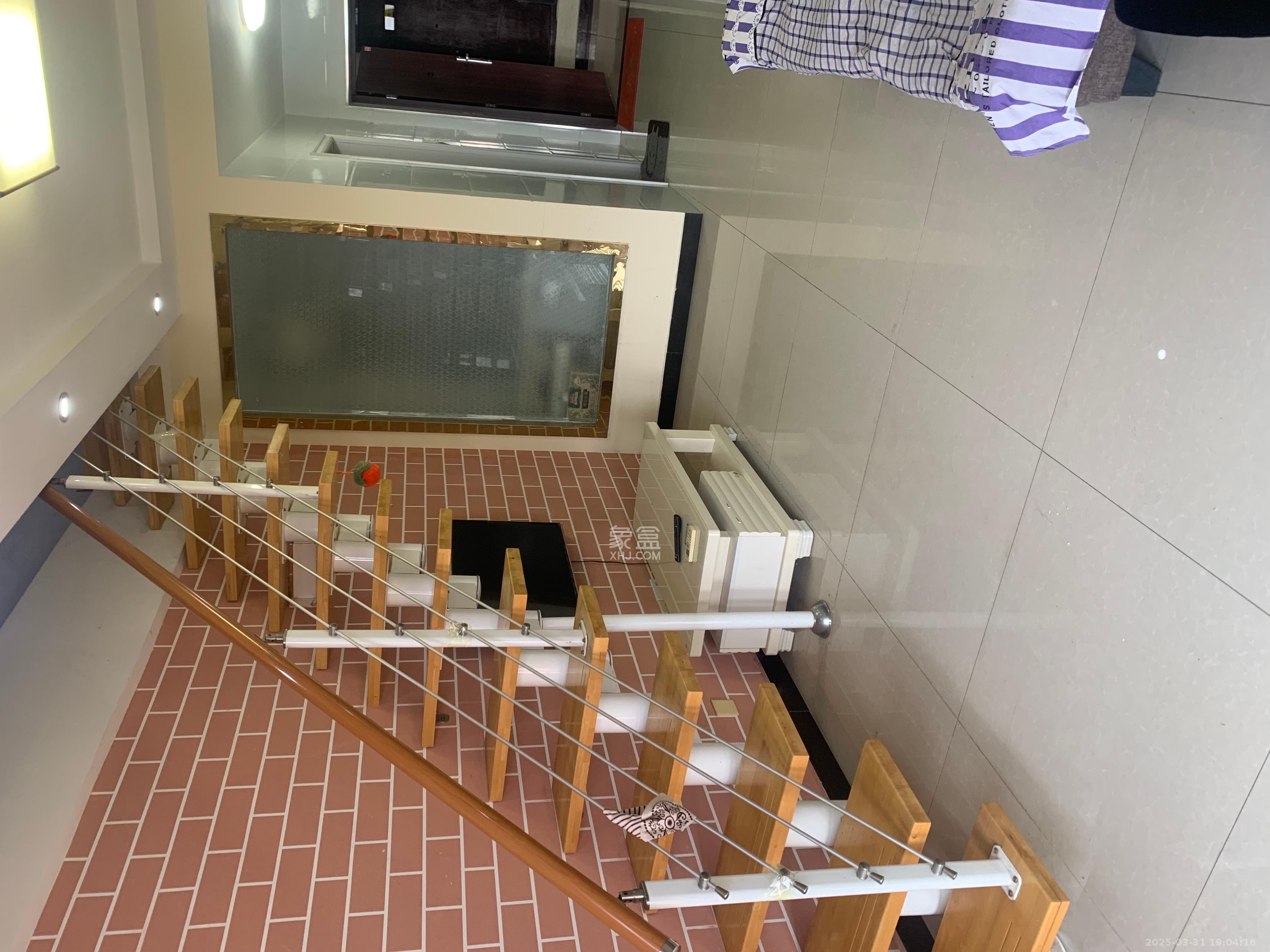 中建芙蓉工社 2室1厅1卫 1600.0元/月 中建芙蓉工社 2室1厅1卫 1600.0元/月室内图