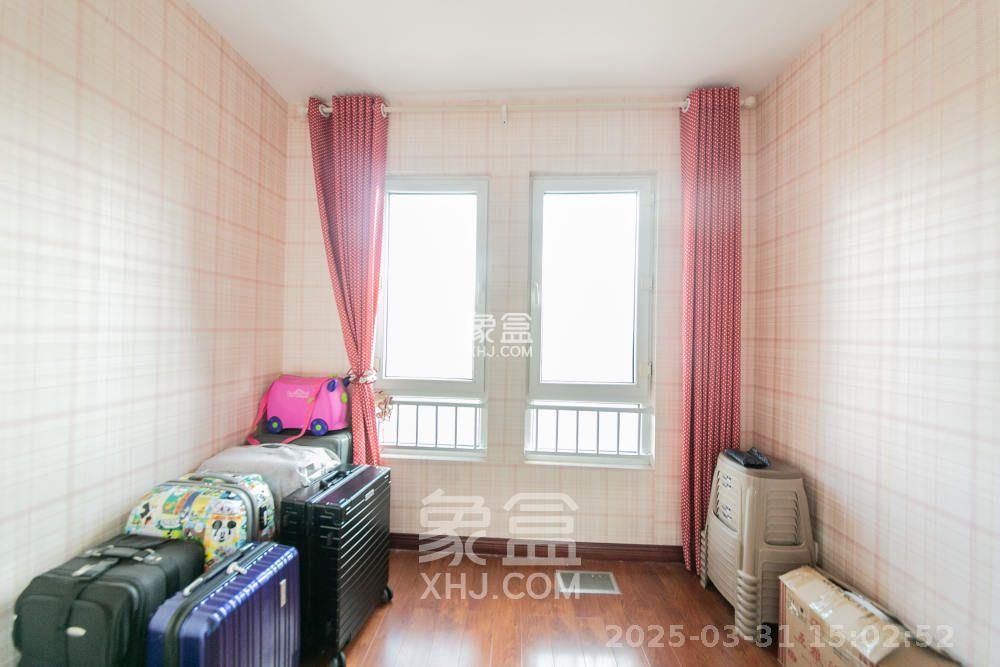 万国城(当代满庭春MOMA)一期 1室2厅2卫 4200.0元/月 万国城(当代满庭春MOMA)一期 1室2厅2卫 4200.0元/月室内图