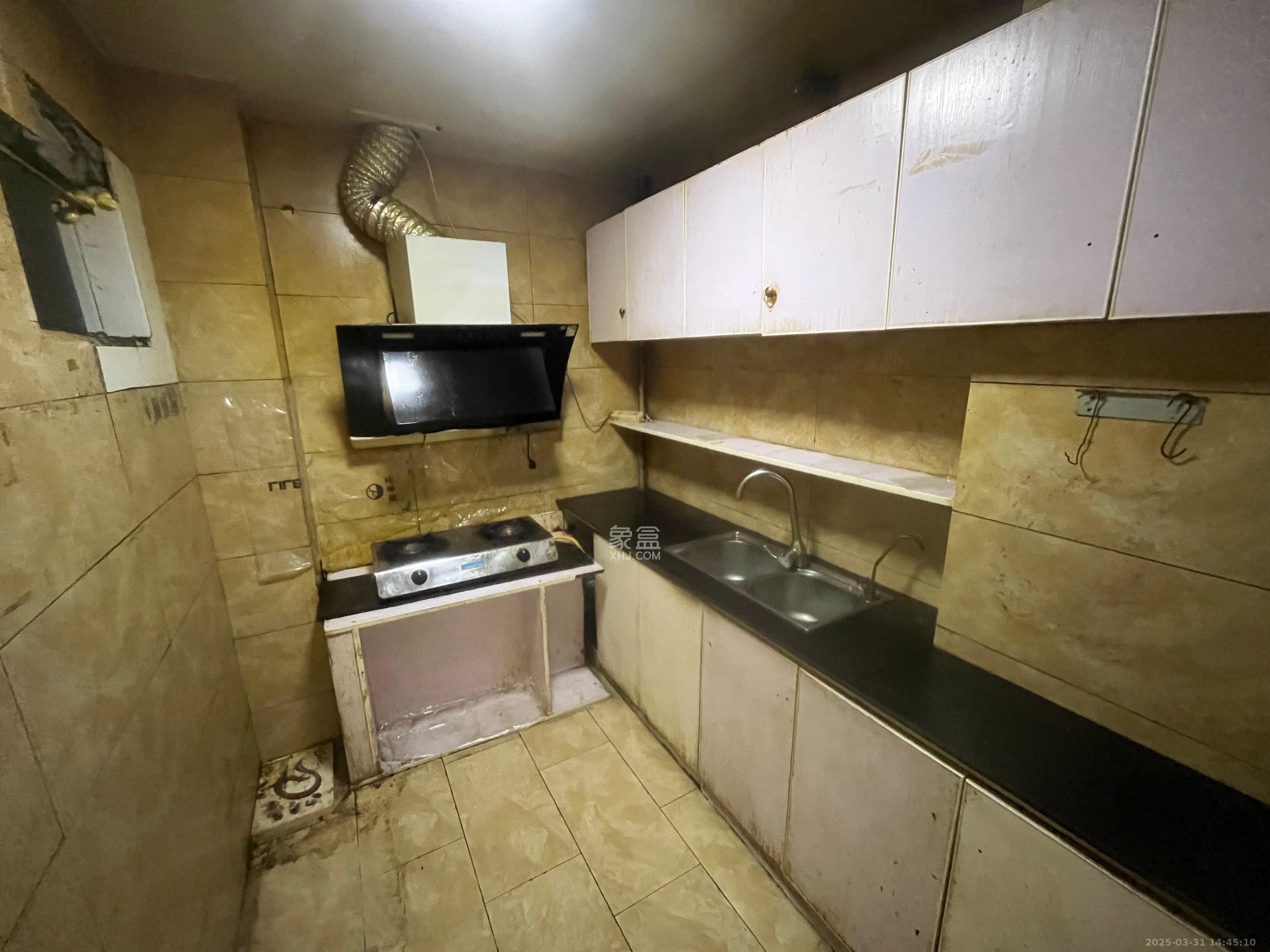 上河国际C区 4室1厅1卫 2200.0元/月 上河国际C区 4室1厅1卫 2200.0元/月室内图