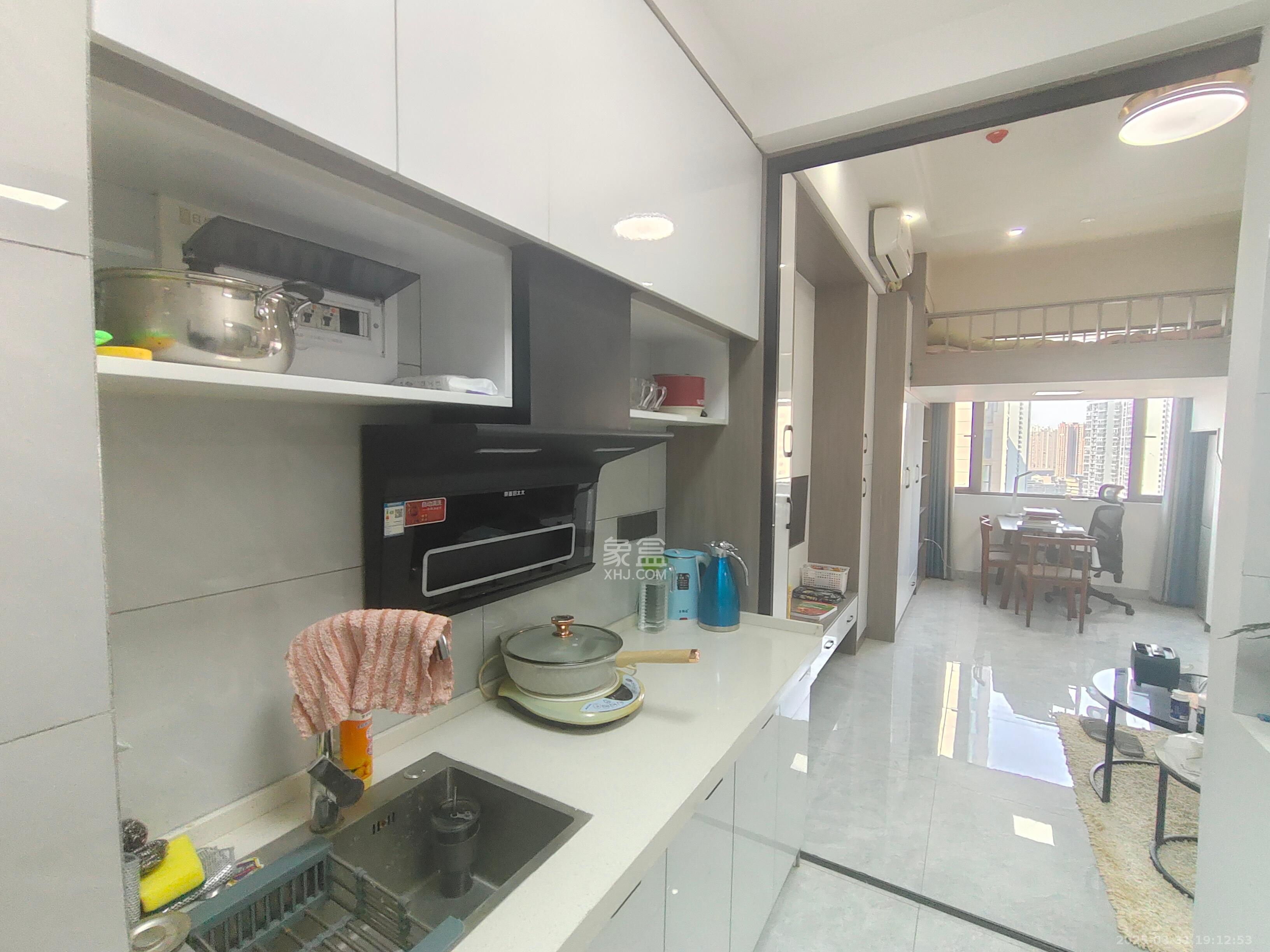 日盛湖湘花苑 1室1厅1卫 1300.0元/月 日盛湖湘花苑 1室1厅1卫 1300.0元/月室内图