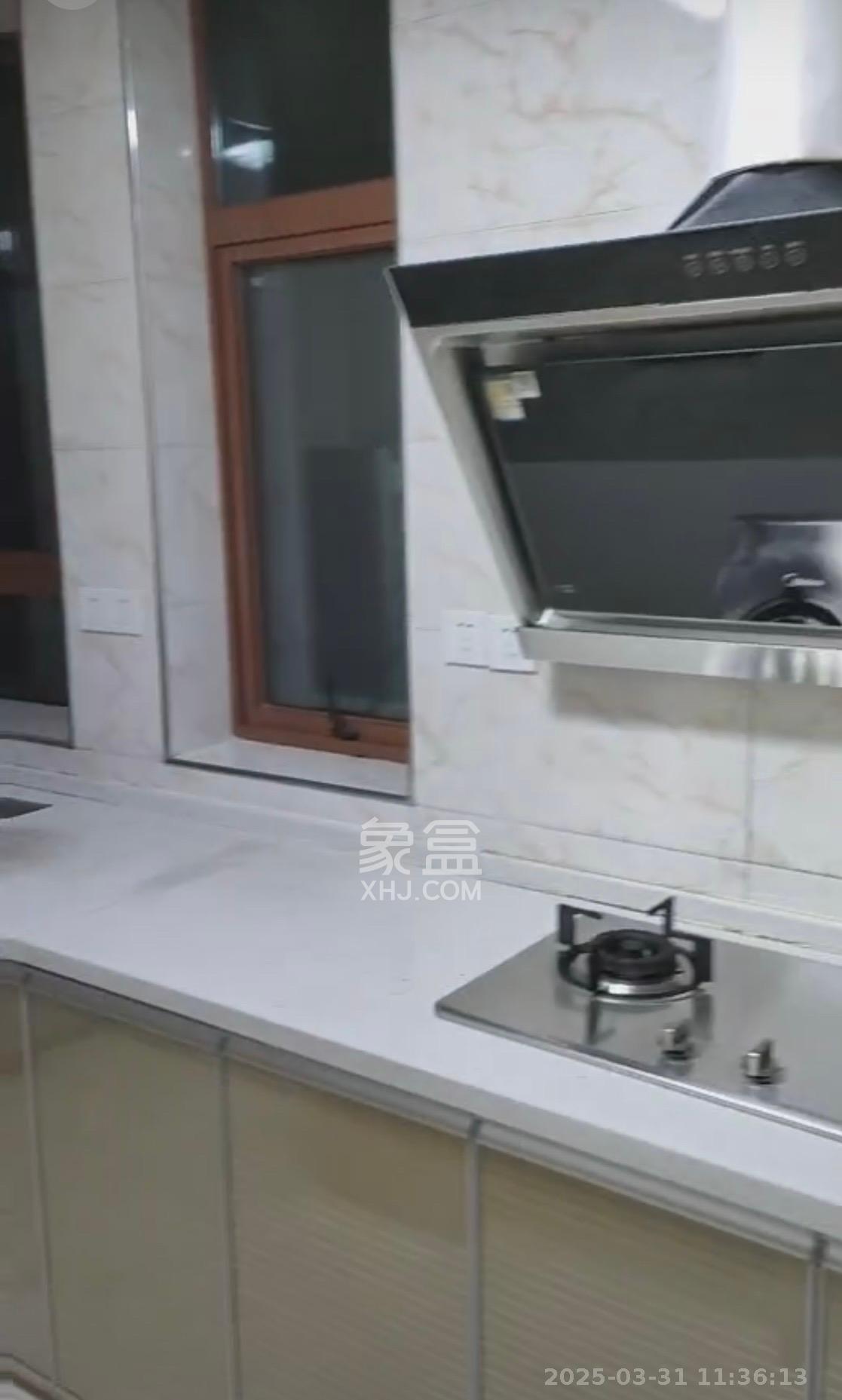 万里时代 1室0厅0卫 2600.0元/月 万里时代 1室0厅0卫 2600.0元/月室内图