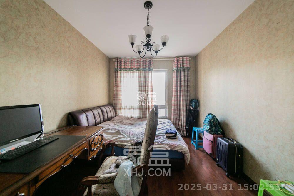 万国城(当代满庭春MOMA)一期 1室2厅2卫 4200.0元/月 万国城(当代满庭春MOMA)一期 1室2厅2卫 4200.0元/月室内图