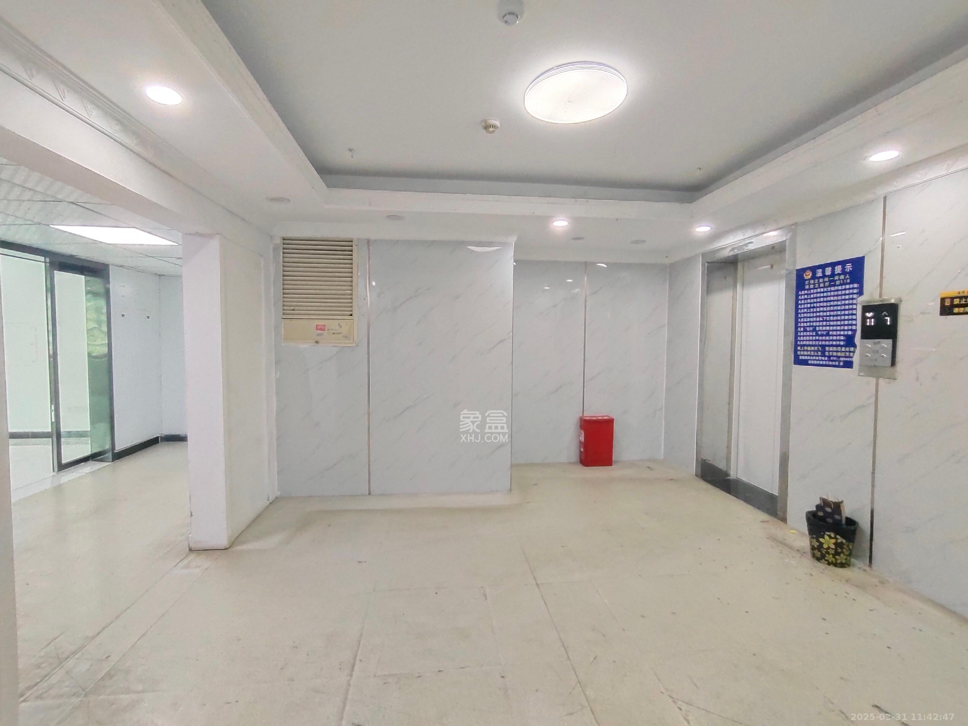 平安大厦  1室1厅1卫    5700.0元/月 平安大厦  1室1厅1卫    5700.0元/月