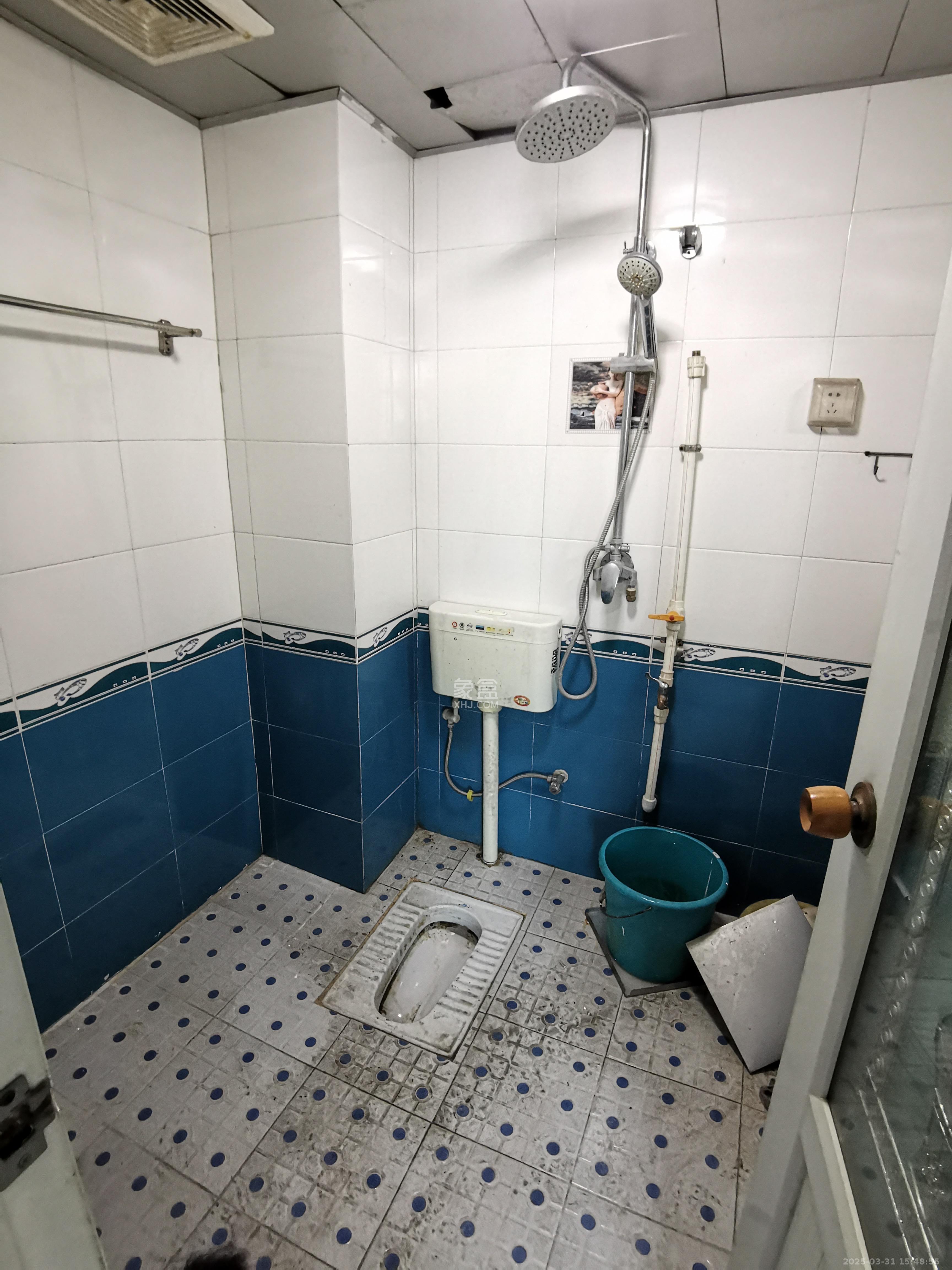 高桥财富大厦  2室1厅1卫   1800.00元/月室内图