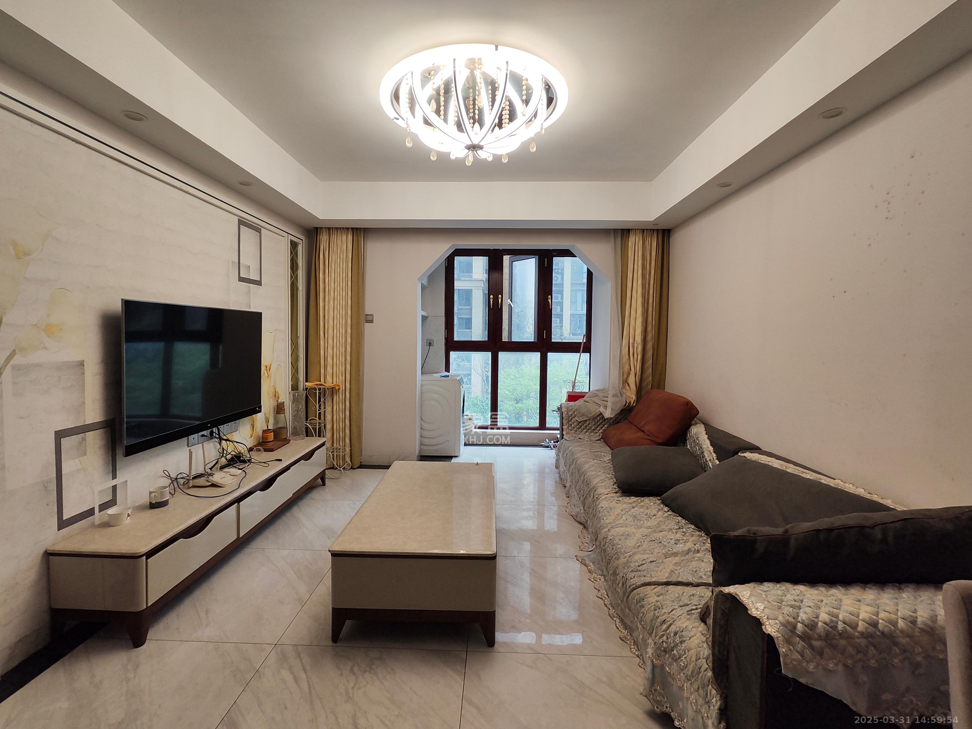 保利城(中航城国际社区、郡原美村) 4室2厅2卫 2300.0元/月 保利城(中航城国际社区、郡原美村) 4室2厅2卫 2300.0元/月室内图