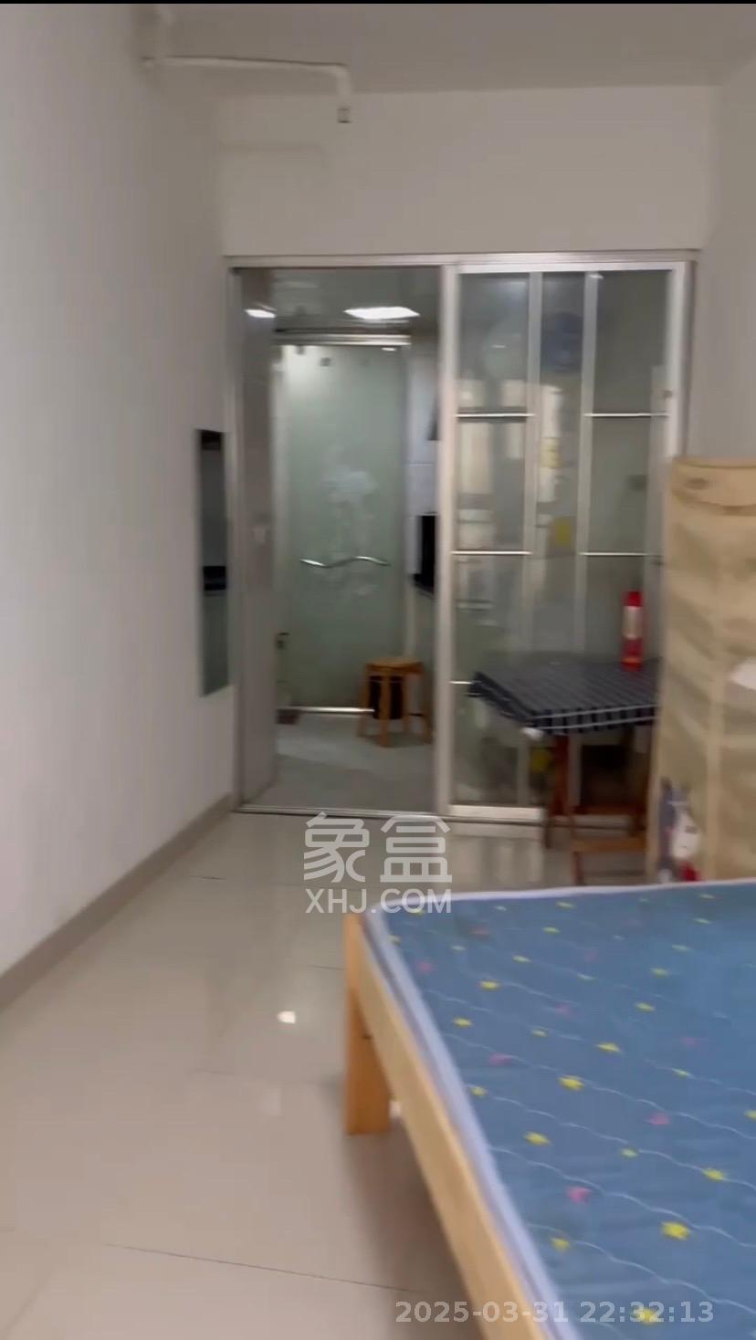 湖韵佳苑  1室1厅1卫   1100.00元/月室内图