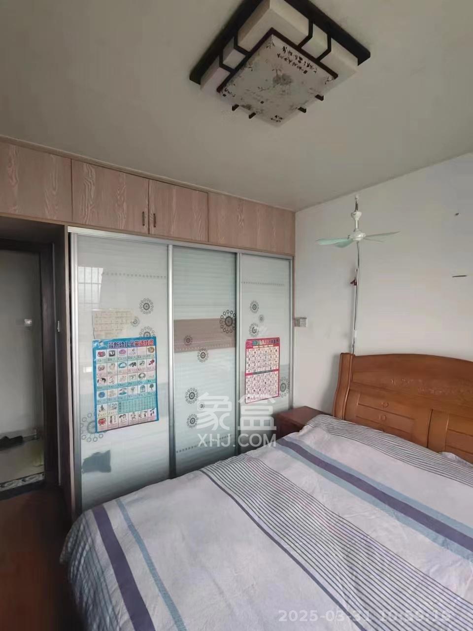 山水湾 3室2厅1卫 1600.0元/月 山水湾 3室2厅1卫 1600.0元/月室内图