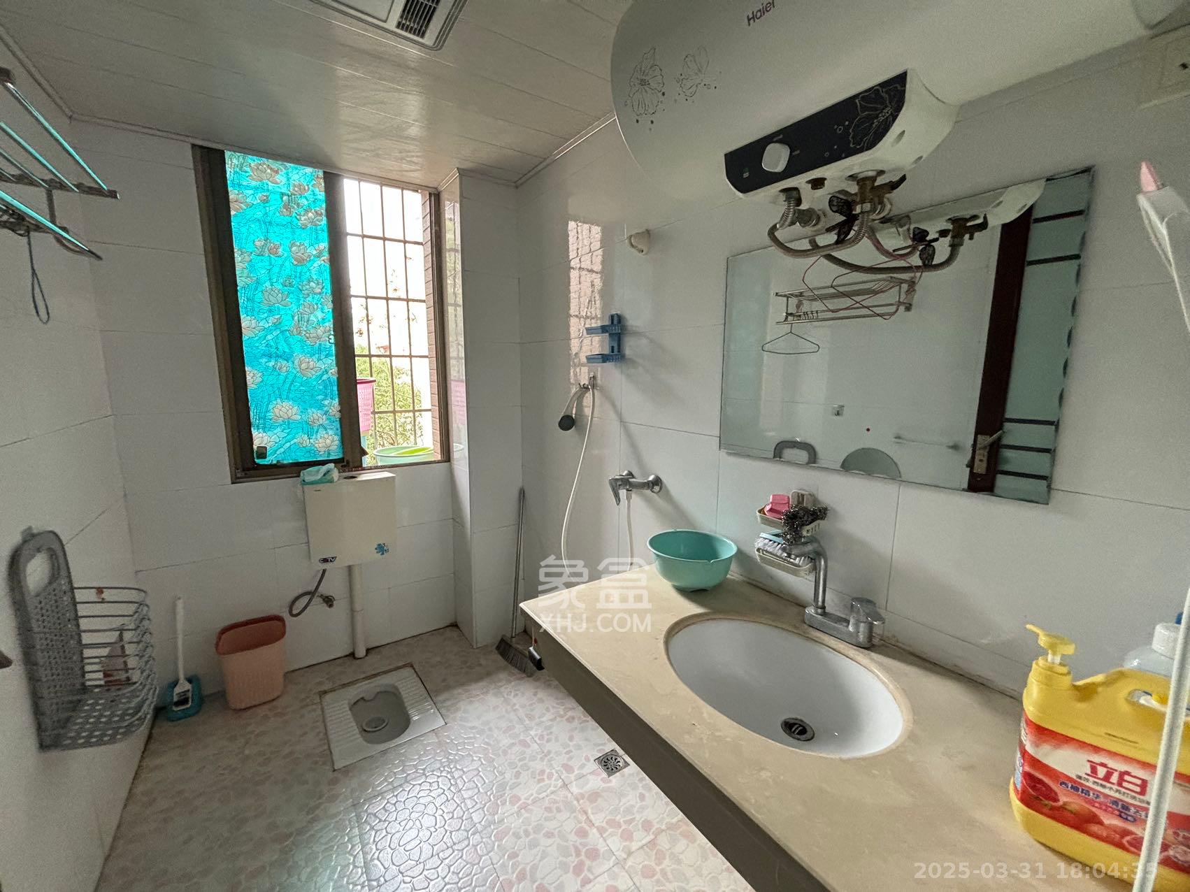 坡地庭院 3室2厅2卫 1000.0元/月 坡地庭院 3室2厅2卫 1000.0元/月室内图