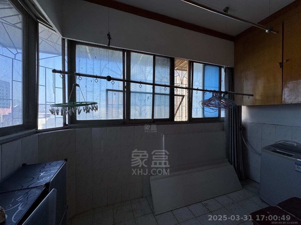 铁路小区  2室2厅1卫    900.0元/月 铁路小区  2室2厅1卫    900.0元/月室内图