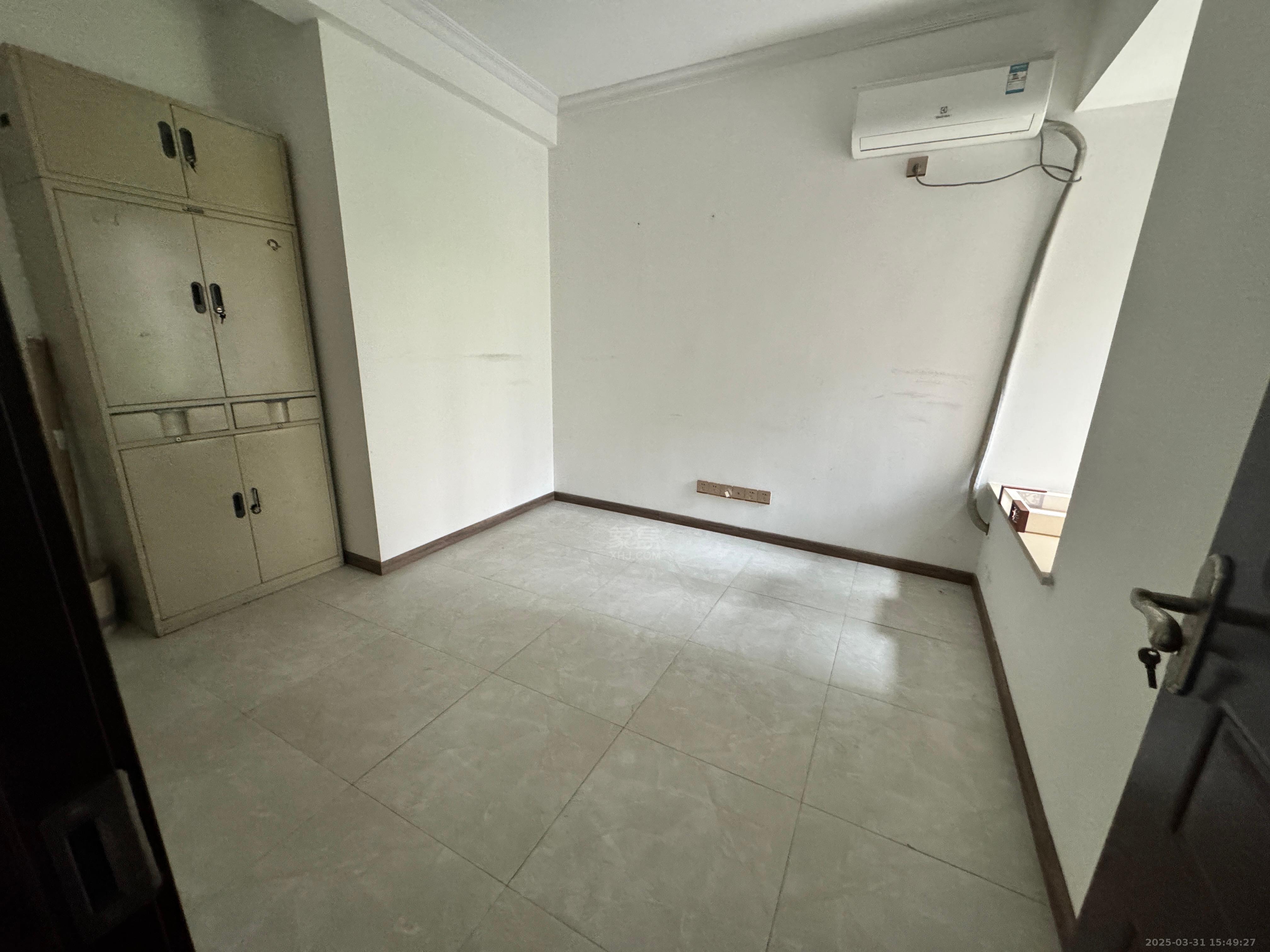 栗雨香堤 2室1厅1卫 1400.0元/月 栗雨香堤 2室1厅1卫 1400.0元/月室内图