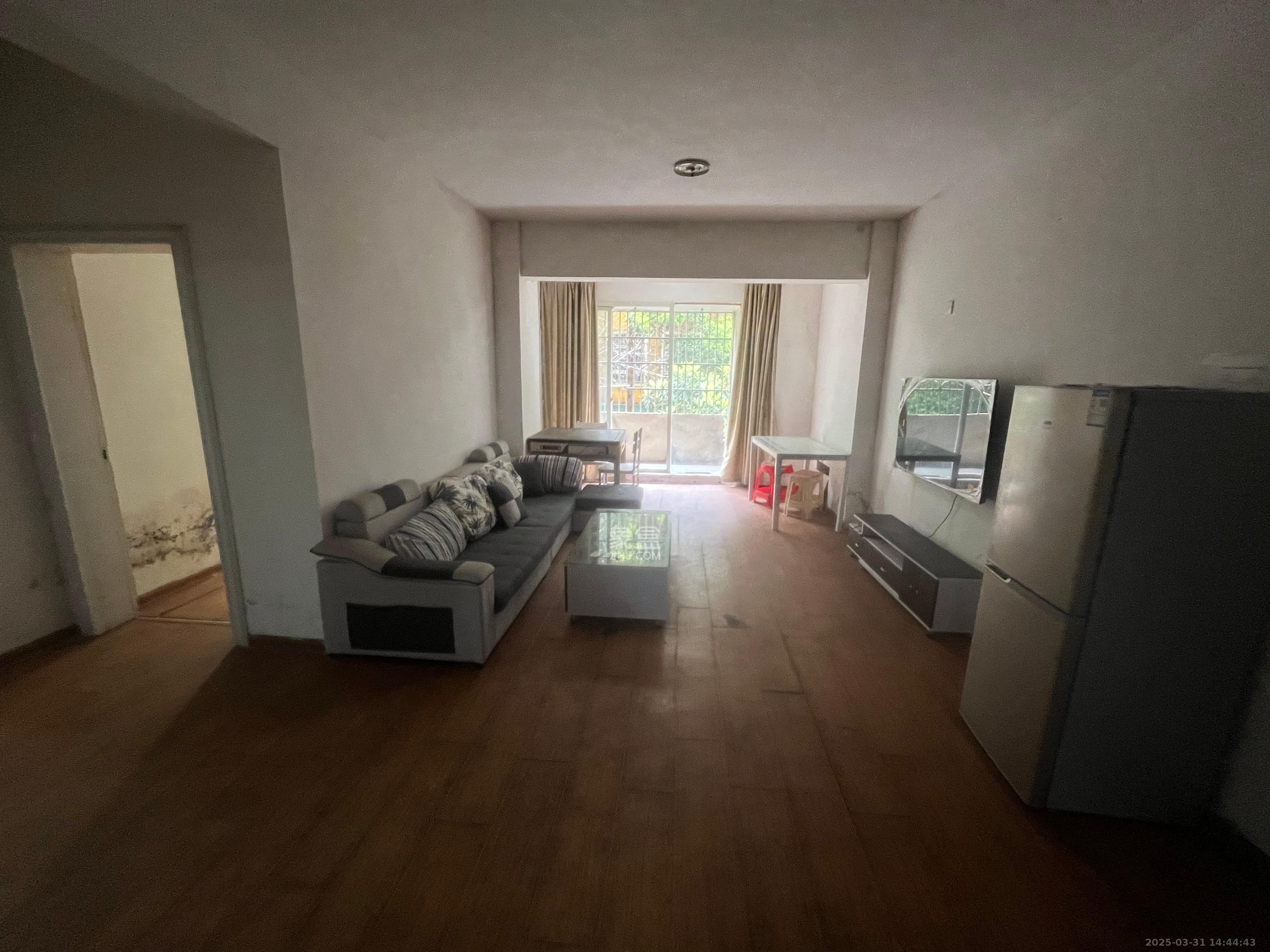 上河国际C区 4室1厅1卫 2200.0元/月 上河国际C区 4室1厅1卫 2200.0元/月室内图