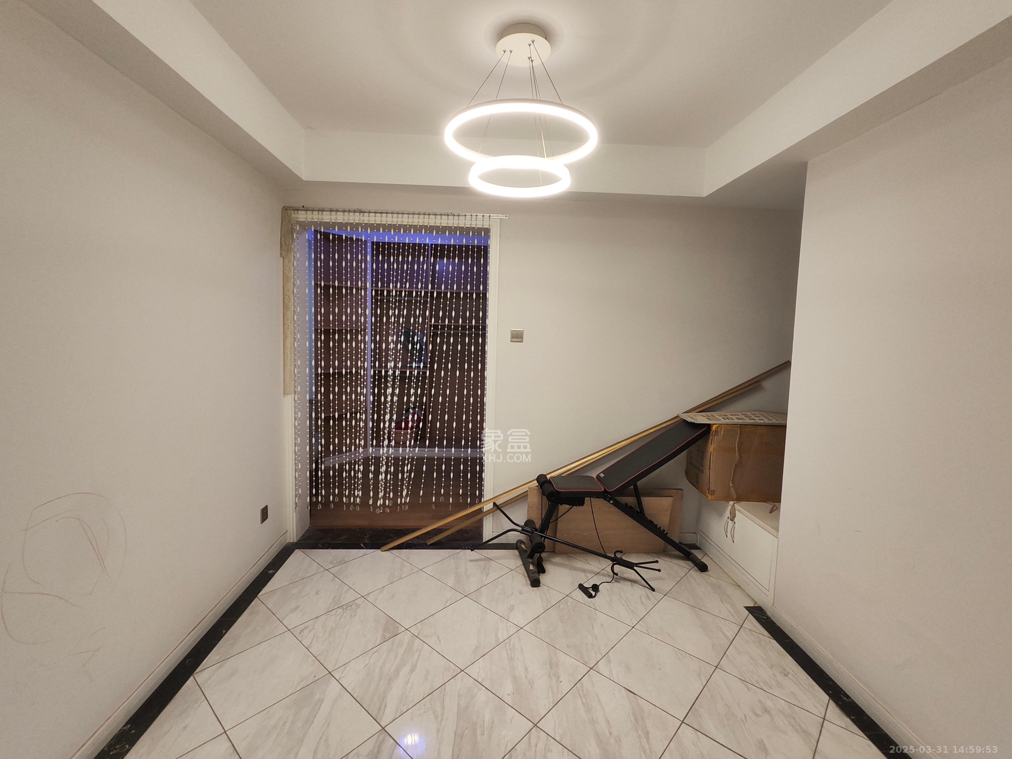 保利城(中航城国际社区、郡原美村) 4室2厅2卫 2300.0元/月 保利城(中航城国际社区、郡原美村) 4室2厅2卫 2300.0元/月室内图