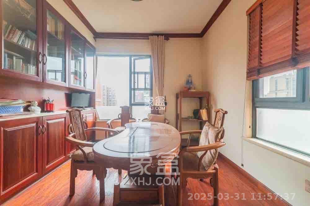 华润凤凰城二期  4室2厅2卫    3000.0元/月 华润凤凰城二期  4室2厅2卫    3000.0元/月室内图