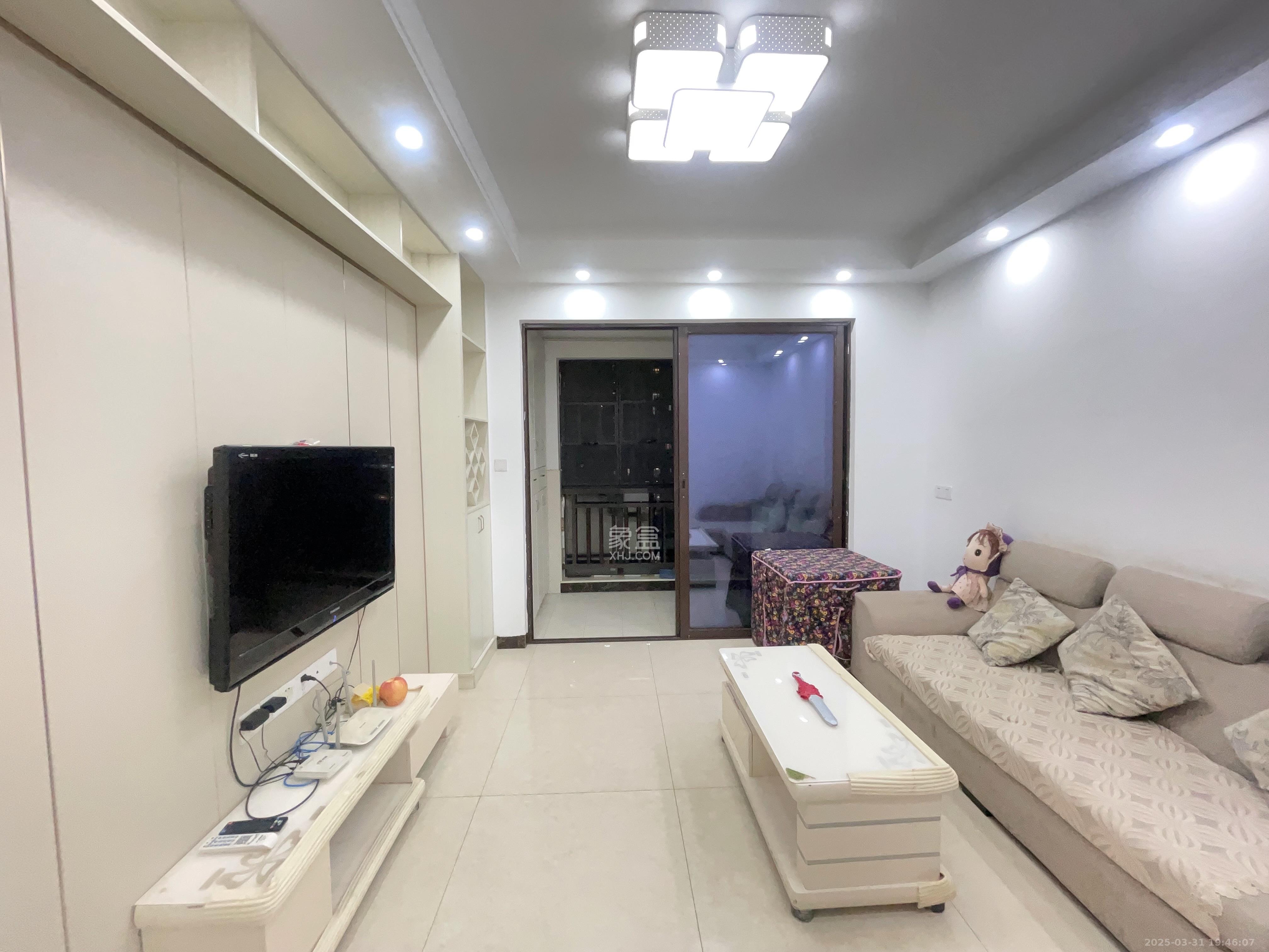 梅溪鑫苑名家 3室2厅1卫 2100.0元/月 梅溪鑫苑名家 3室2厅1卫 2100.0元/月室内图