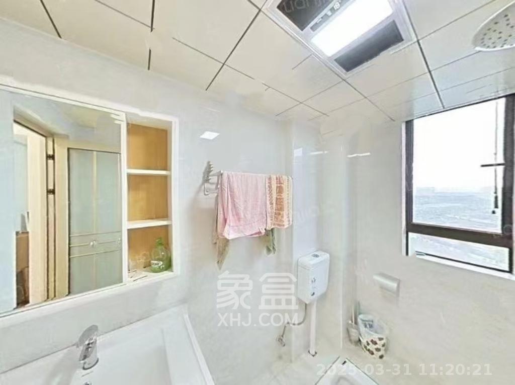 汇金城/嘉华城（二期、三期）  3室2厅2卫   3500.00元/月室内图