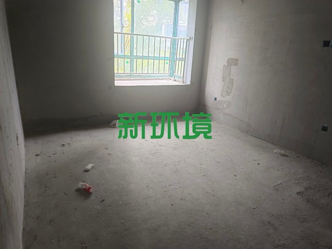 东岳新外滩  1室0厅0卫   74.80万客厅