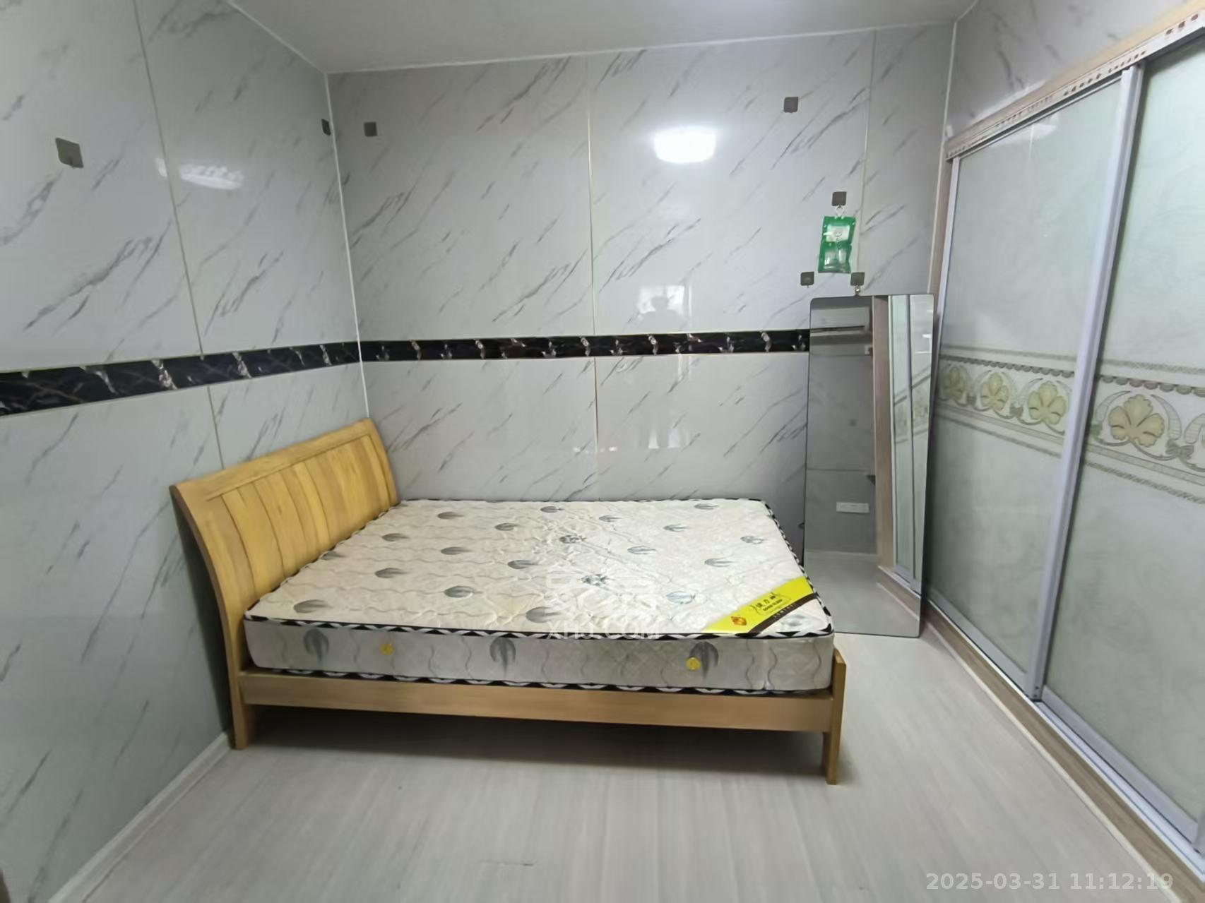 金色loft(鑫秋大厦) 2室2厅1卫 1800.0元/月 金色loft(鑫秋大厦) 2室2厅1卫 1800.0元/月室内图