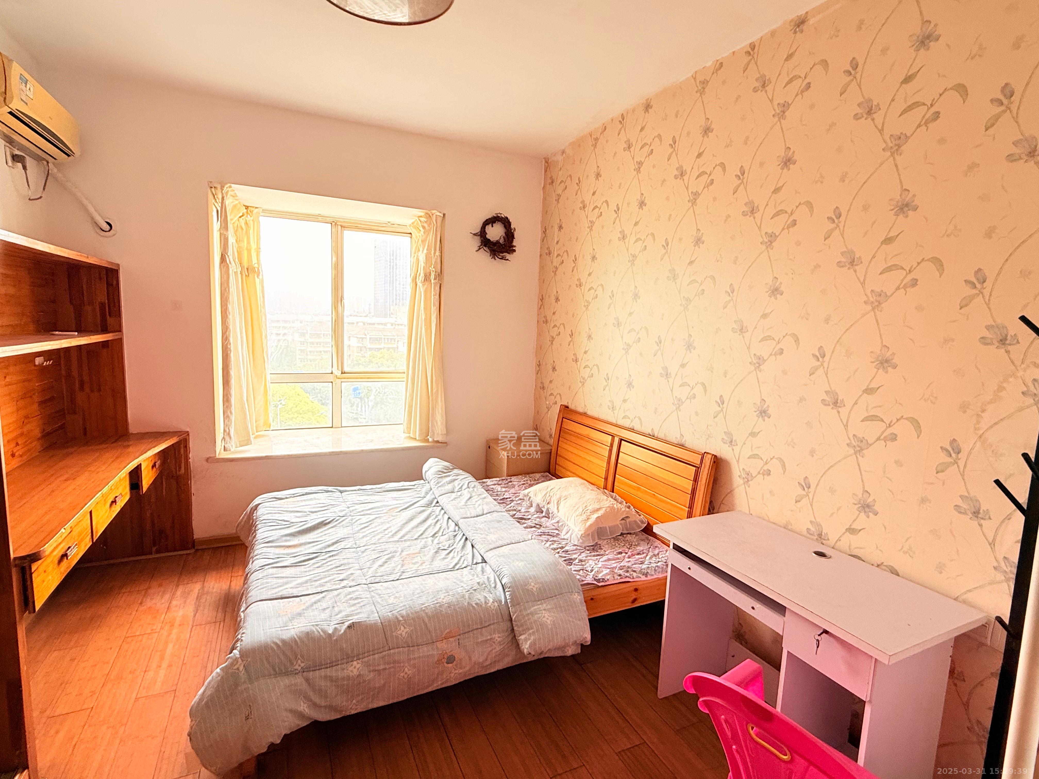 麓山枫情 1室1厅1卫 900.0元/月 麓山枫情 1室1厅1卫 900.0元/月室内图