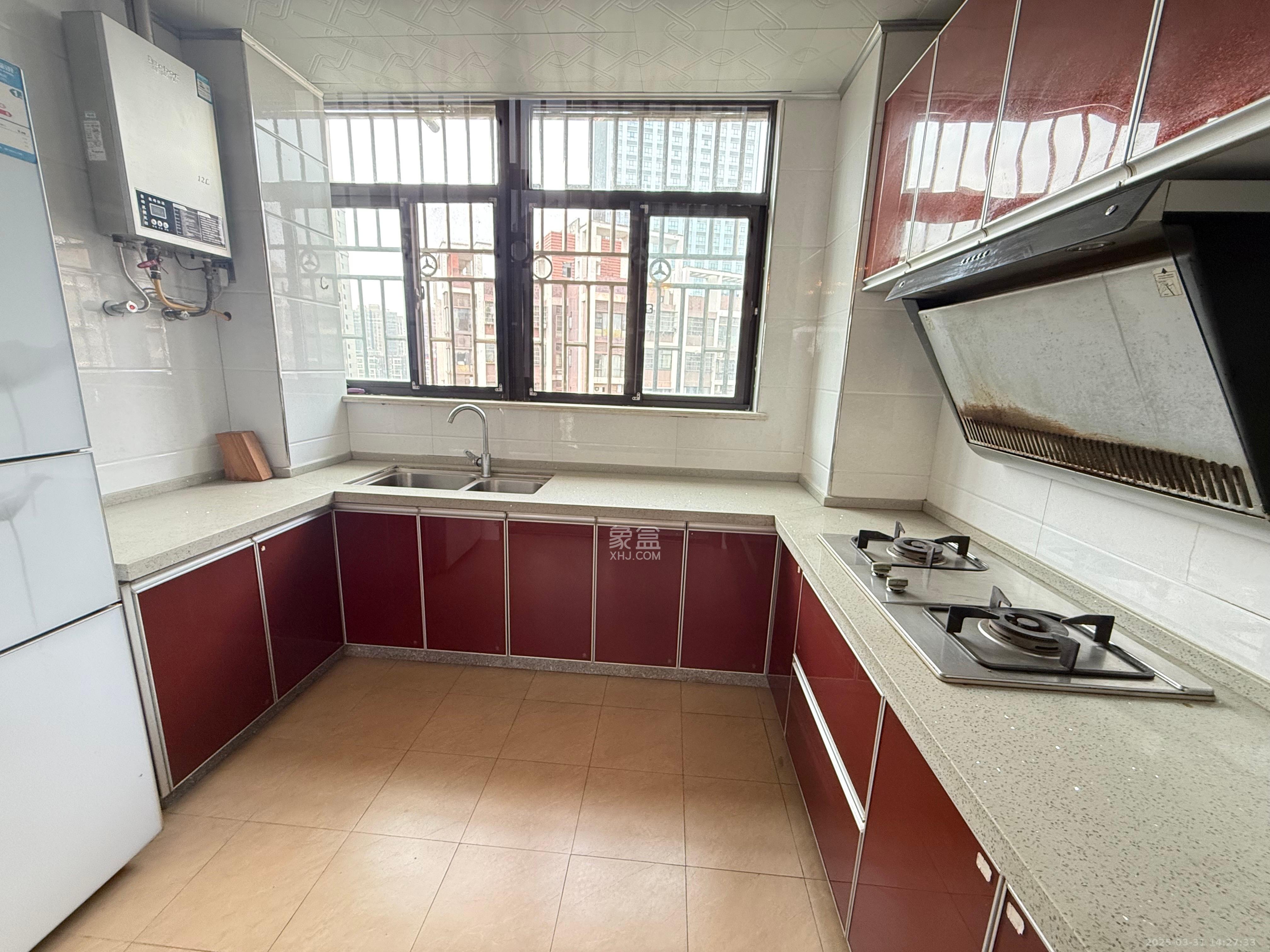 幸福里润城(幸福里二期) 3室2厅1卫 2500.0元/月 幸福里润城(幸福里二期) 3室2厅1卫 2500.0元/月室内图