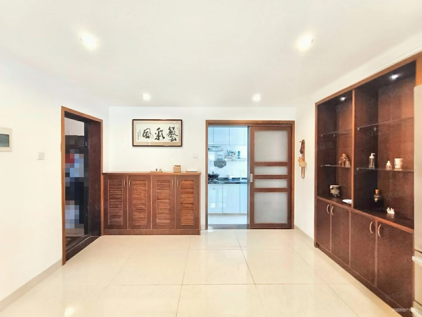 菩提树 2室2厅1卫 2400.00元/月 菩提树 2室2厅1卫 2400.00元/月室内图