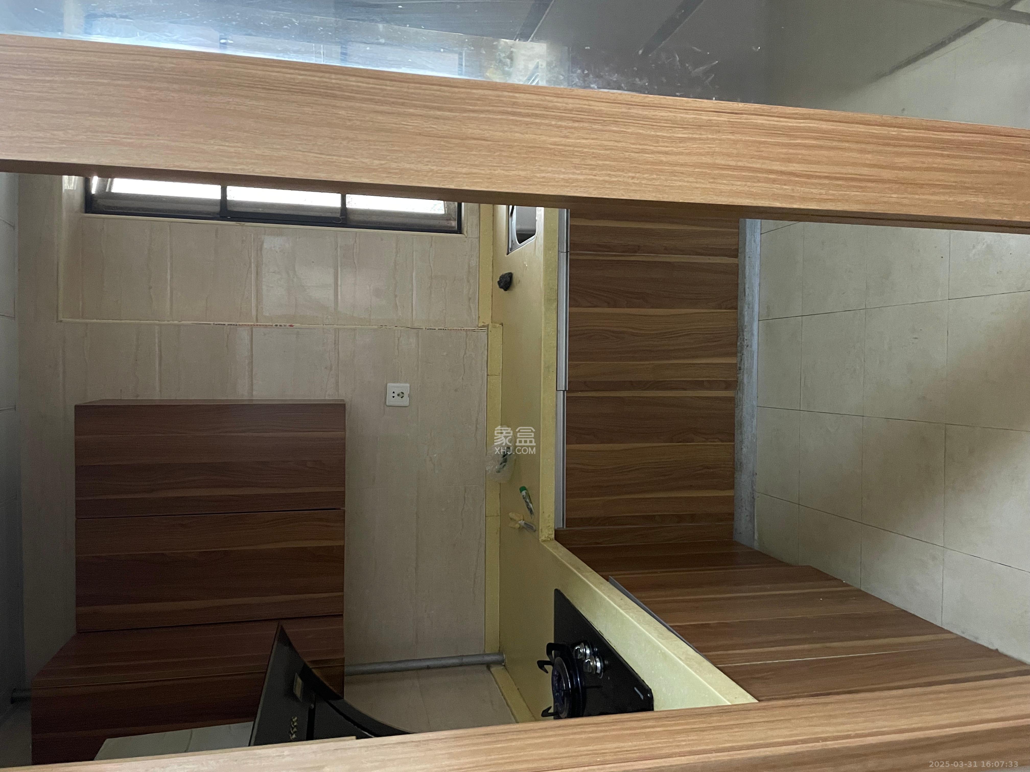 麓谷小镇 1室2厅1卫 2600.0元/月 麓谷小镇 1室2厅1卫 2600.0元/月室内图