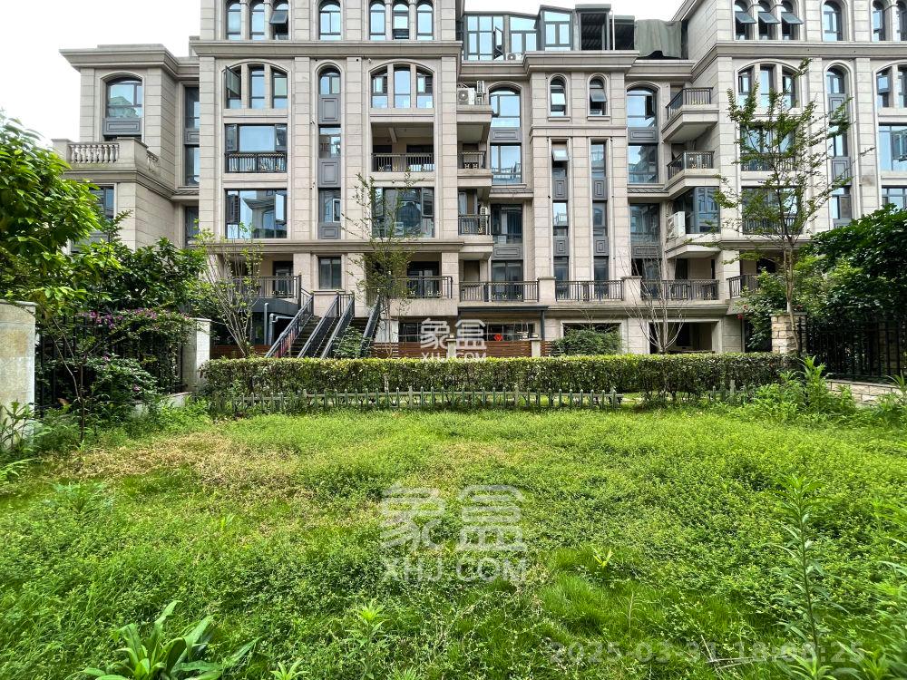 明昇壹城(明昇时代广场)一期 3室2厅2卫 4500.0元/月 明昇壹城(明昇时代广场)一期 3室2厅2卫 4500.0元/月室内图