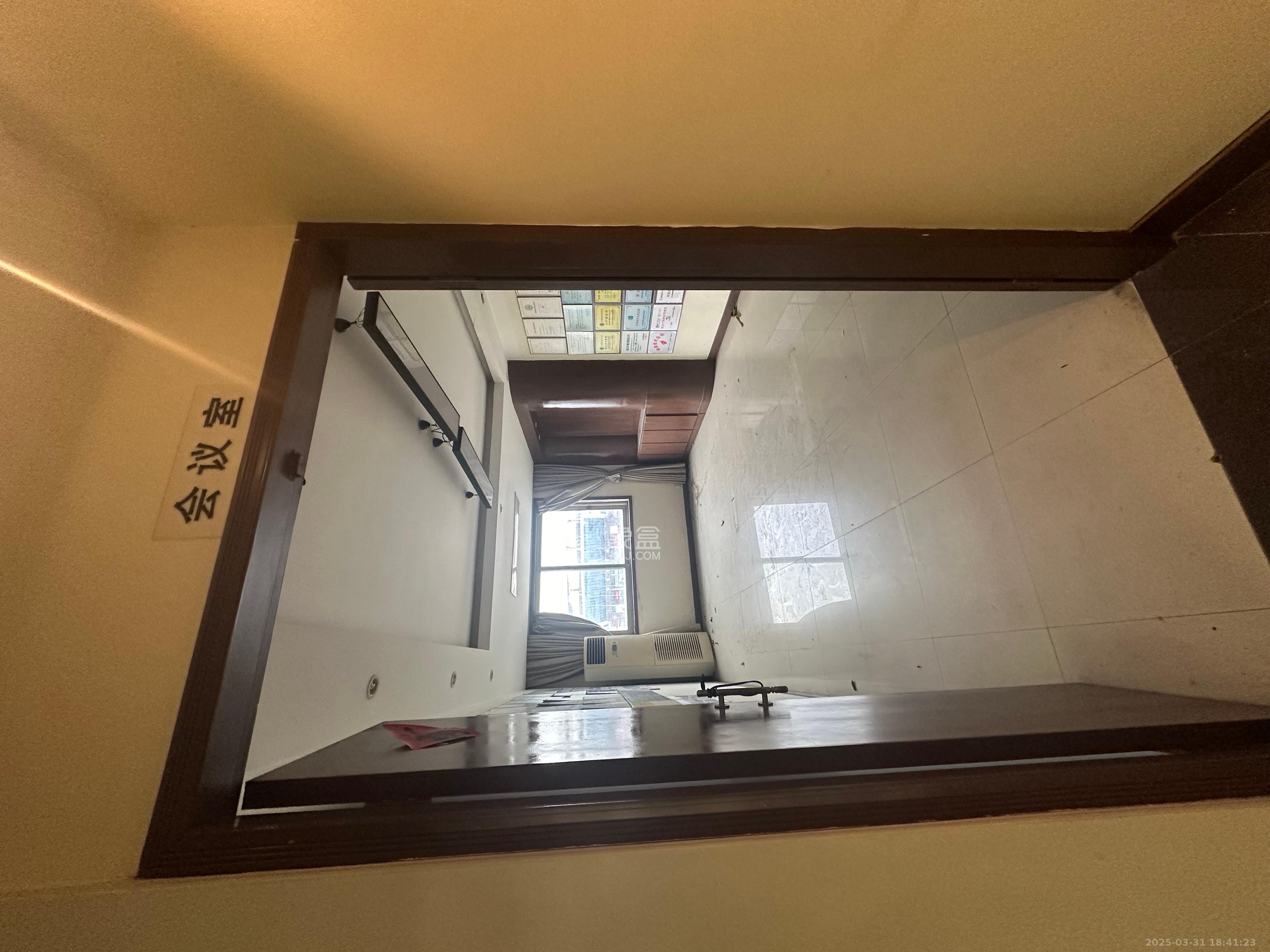 蔚都大厦   300.0㎡     11000.00元/月室内图