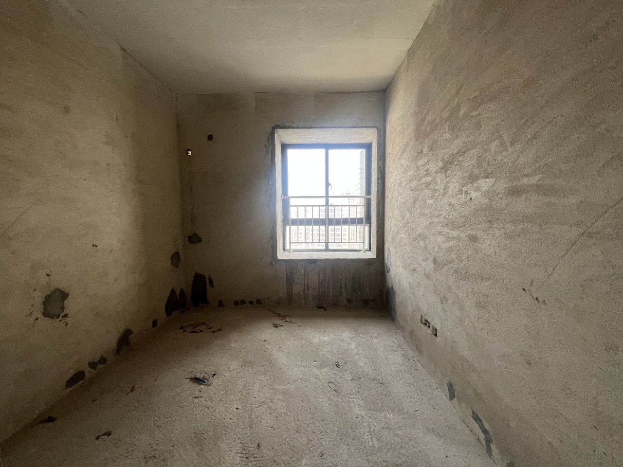 紫竹园 2室2厅1卫 123.0万 紫竹园 2室2厅1卫 123.0万客厅