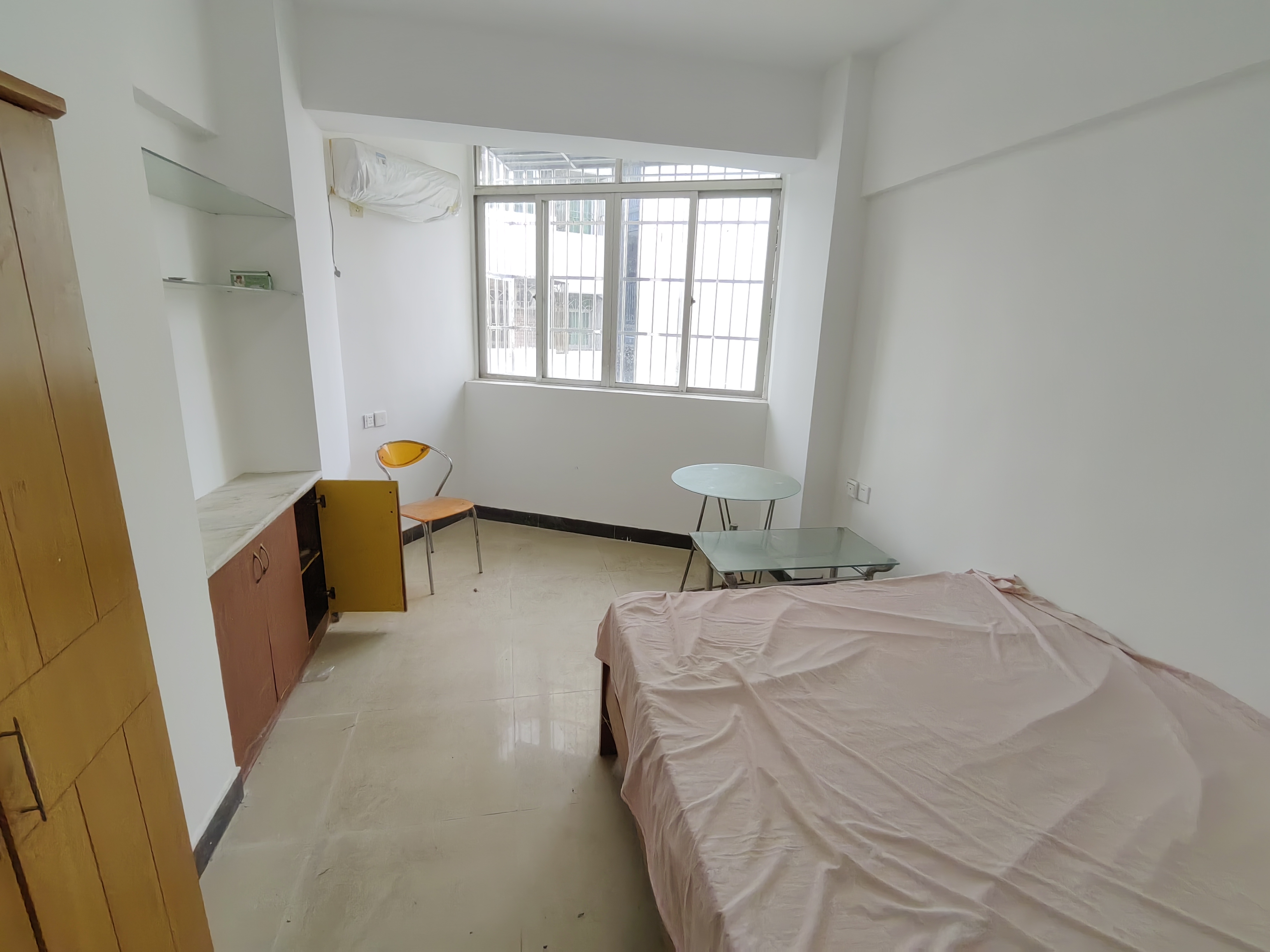 公园雅舍 1室1厅1卫 1000.0元/月 公园雅舍 1室1厅1卫 1000.0元/月室内图