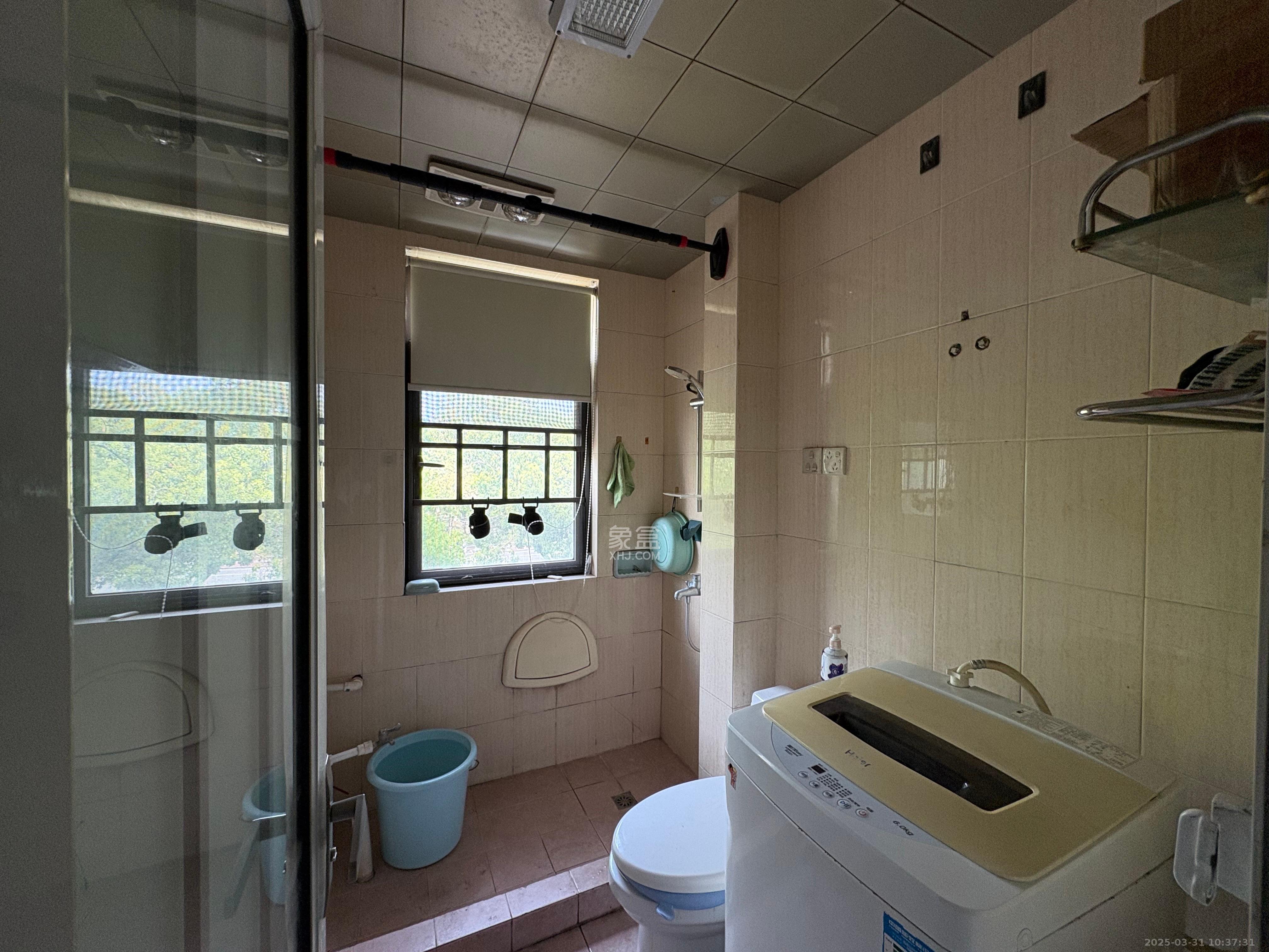 咸嘉新村嘉兴苑  3室2厅1卫   2500.00元/月室内图