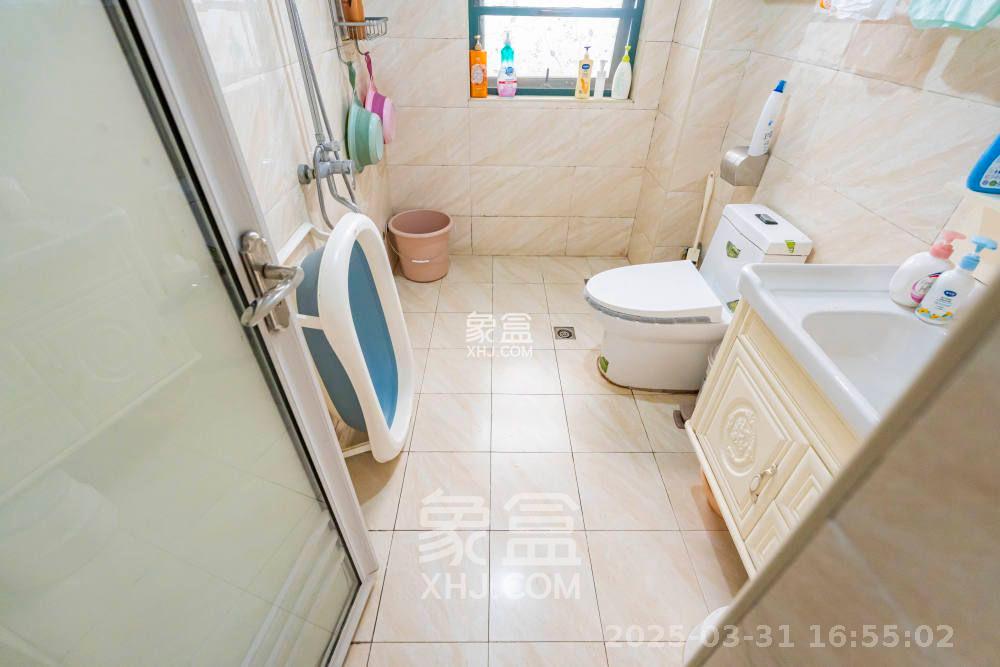 维一星城原山苑 4室2厅2卫 2700.0元/月 维一星城原山苑 4室2厅2卫 2700.0元/月室内图