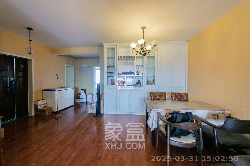 万国城(当代满庭春MOMA)一期 1室2厅2卫 4200.0元/月 万国城(当代满庭春MOMA)一期 1室2厅2卫 4200.0元/月室内图