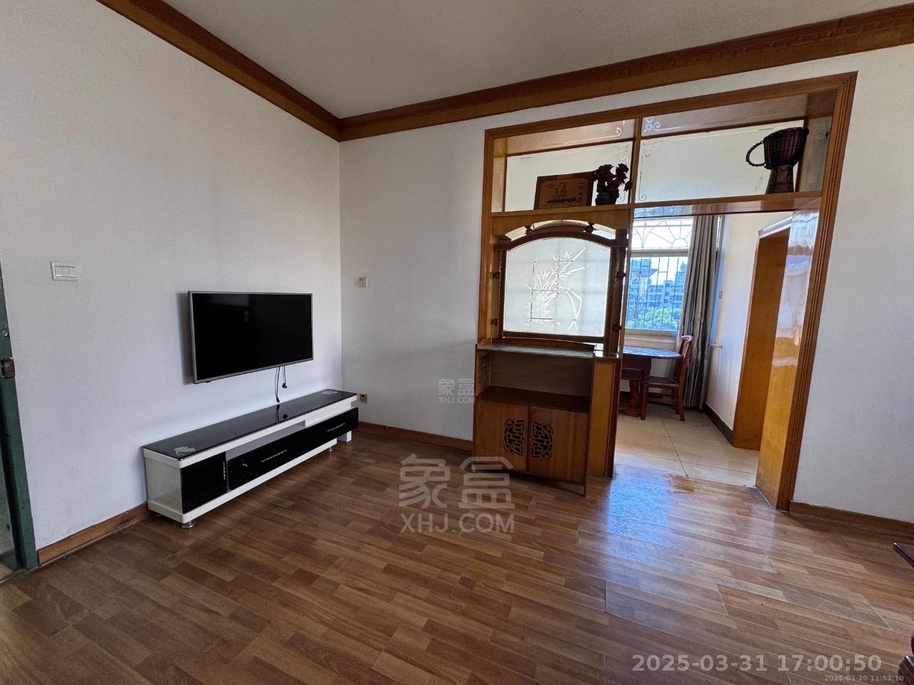 铁路小区  2室2厅1卫    900.0元/月 铁路小区  2室2厅1卫    900.0元/月室内图