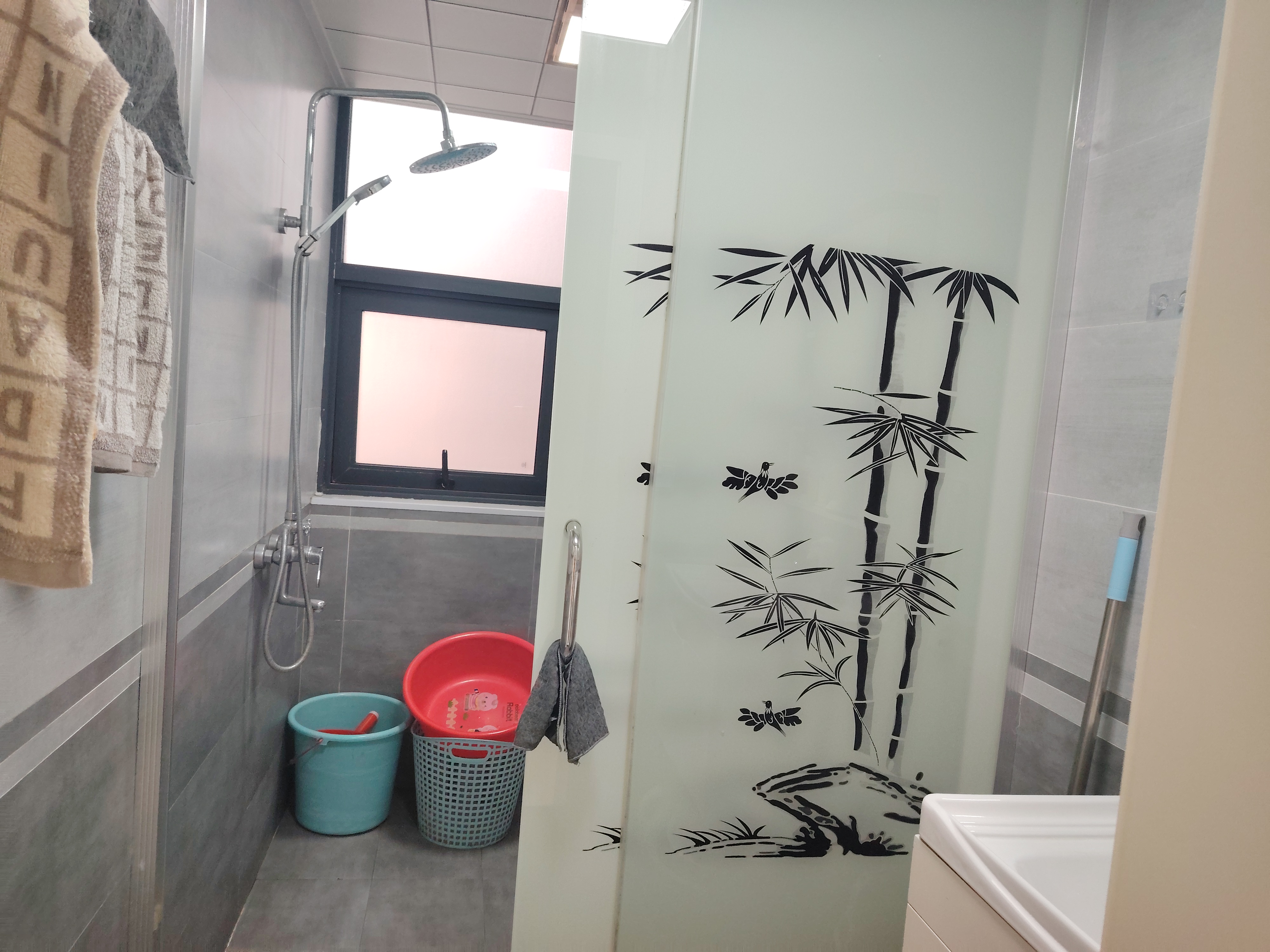 梓湖明珠  3室2厅2卫   62.80万客厅