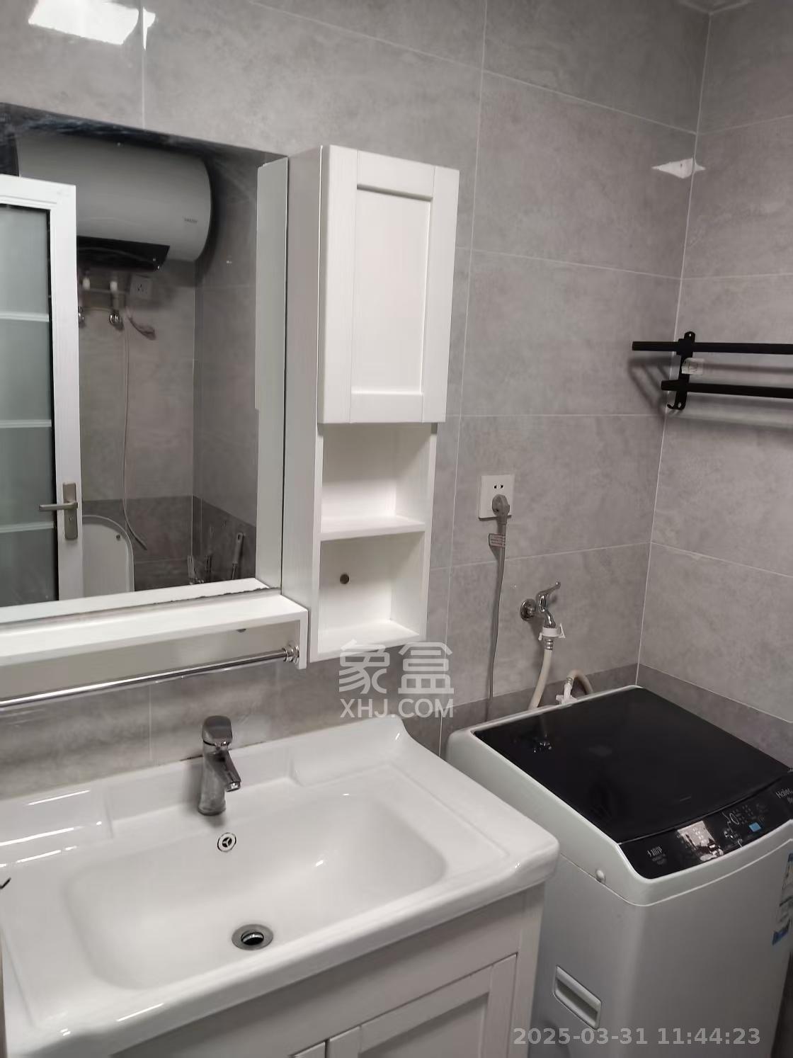 明昇壹城(明昇时代广场)三期 1室1厅1卫 1300.0元/月 明昇壹城(明昇时代广场)三期 1室1厅1卫 1300.0元/月室内图