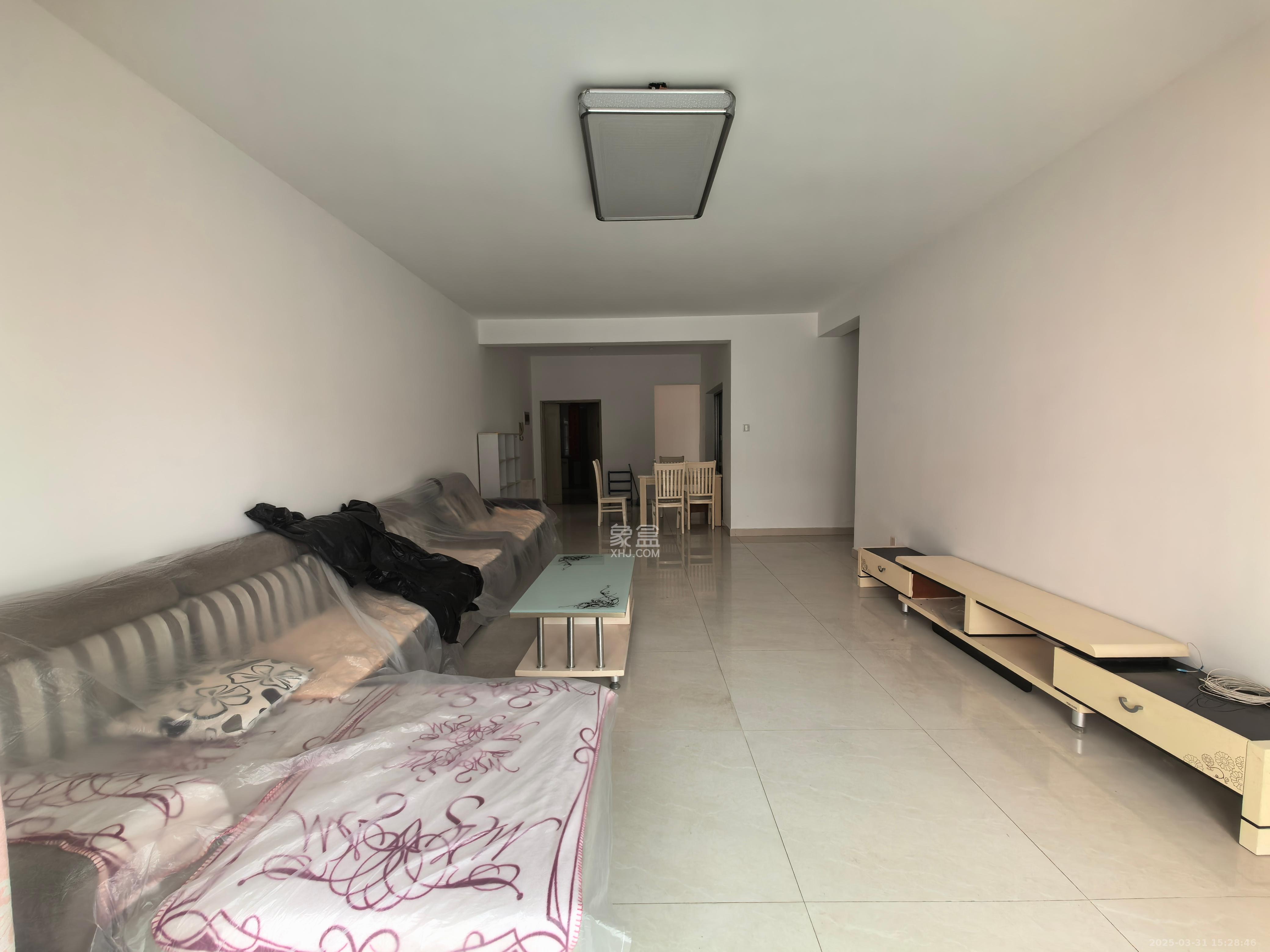 名都凯旋城  3室2厅2卫   2400.00元/月室内图