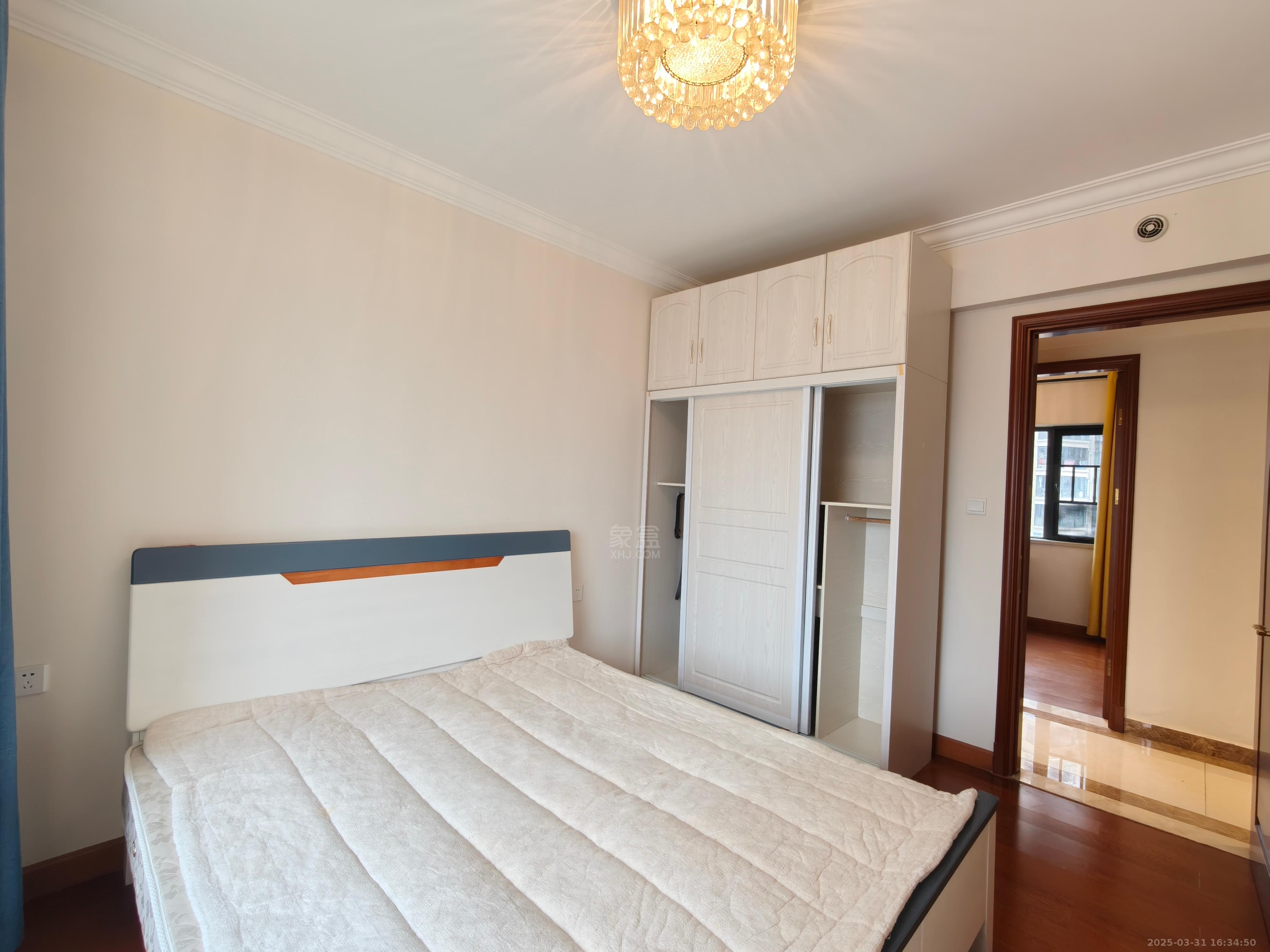 恒大华府 3室2厅2卫 2400.0元/月 恒大华府 3室2厅2卫 2400.0元/月室内图