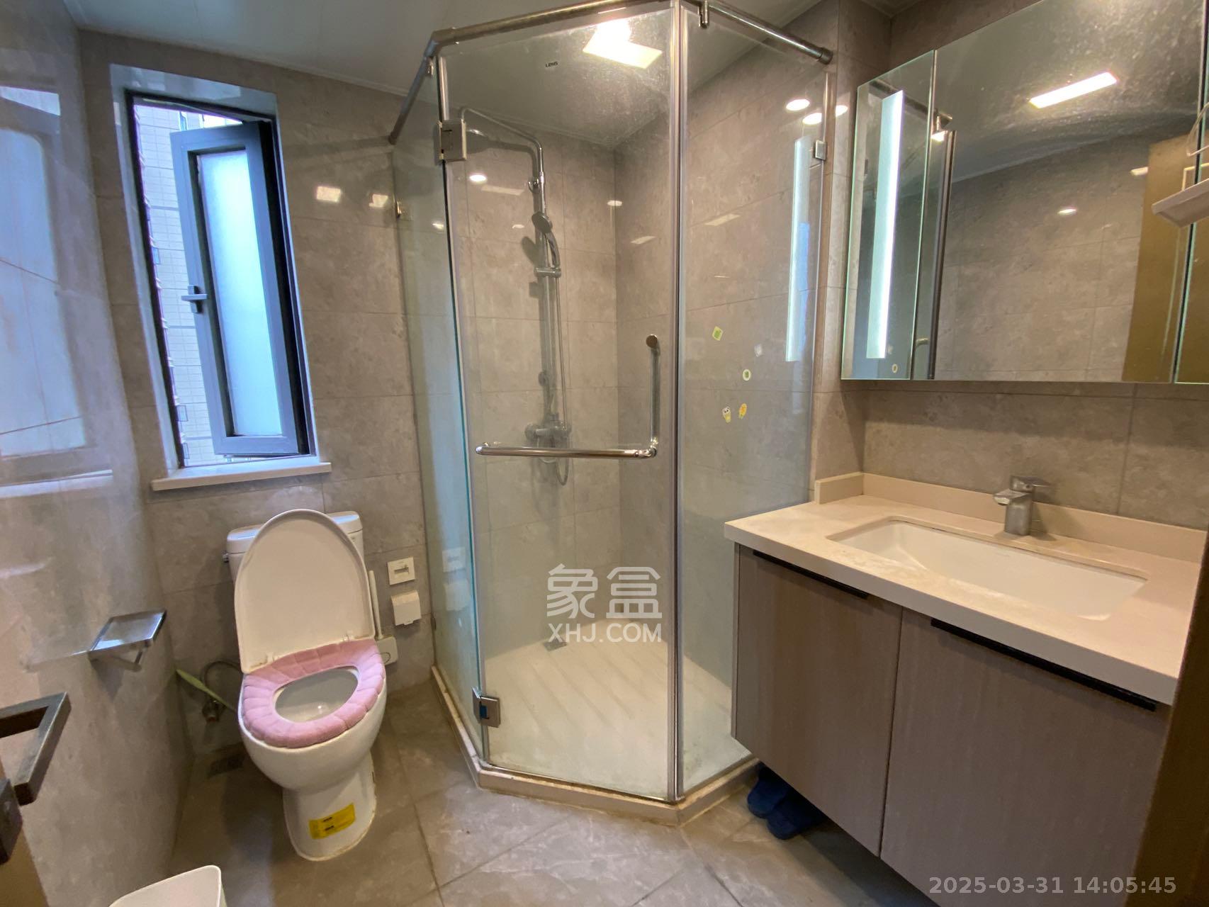 龙湖铂金中心(龙湖春江郦城) 3室2厅2卫 4300.0元/月 龙湖铂金中心(龙湖春江郦城) 3室2厅2卫 4300.0元/月室内图