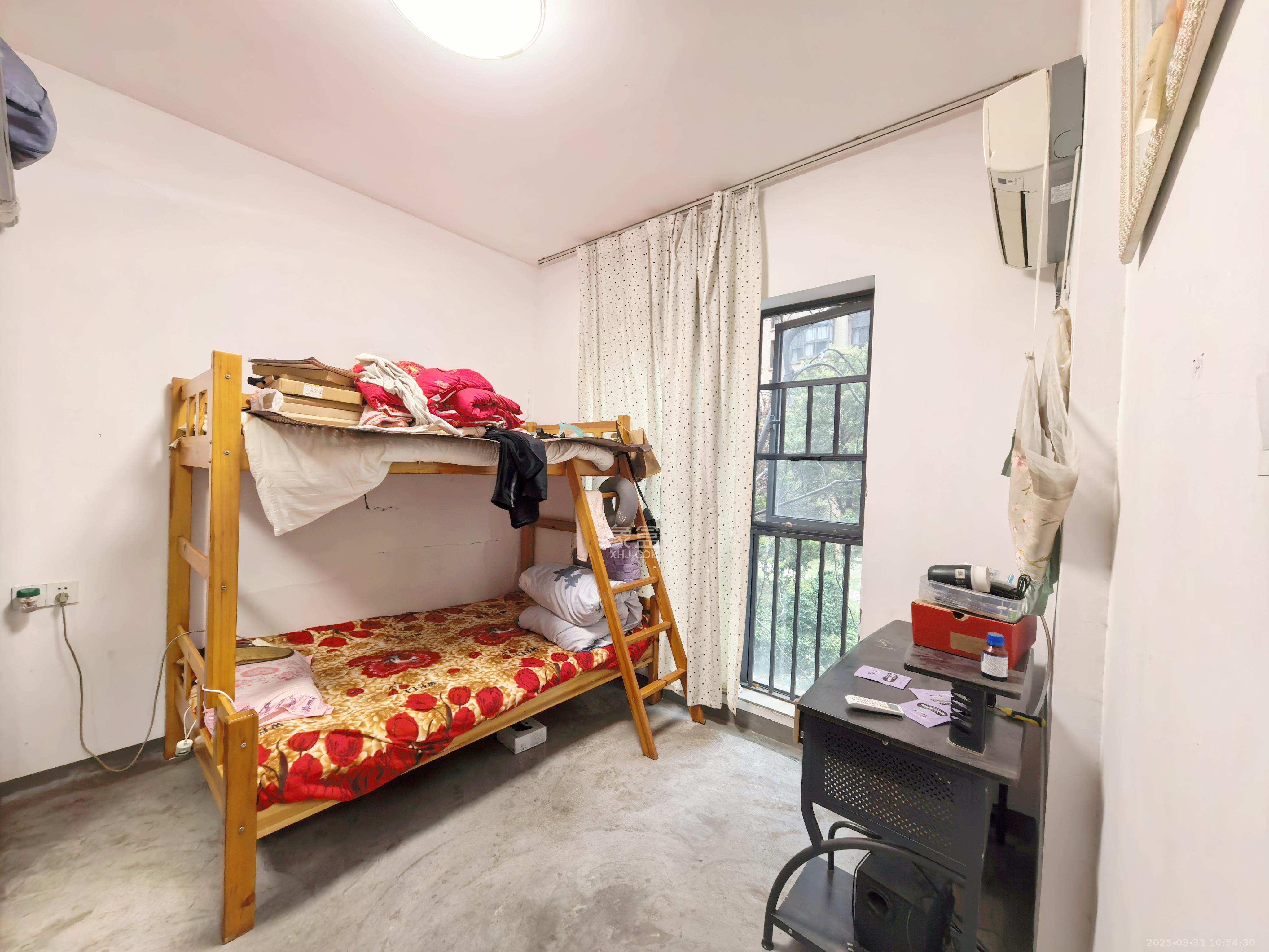 中城丽景香山园 3室2厅1卫 2200.0元/月 中城丽景香山园 3室2厅1卫 2200.0元/月室内图