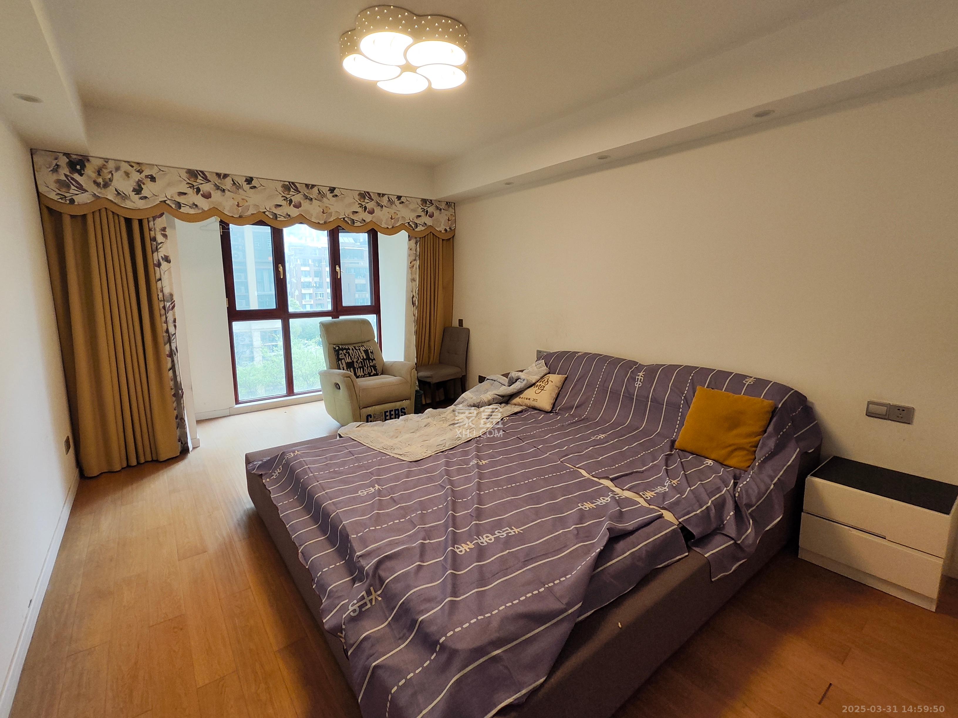 保利城(中航城国际社区、郡原美村) 4室2厅2卫 2300.0元/月 保利城(中航城国际社区、郡原美村) 4室2厅2卫 2300.0元/月室内图