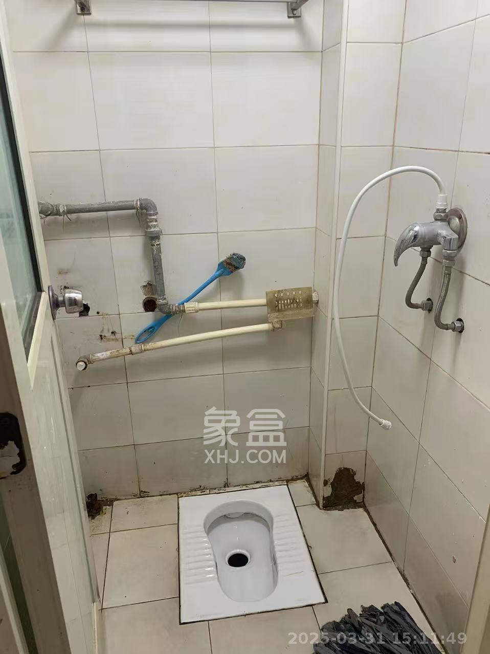 無(wú)線電廠宿舍  1室1廳1衛(wèi)   900.00元/月室內(nèi)圖