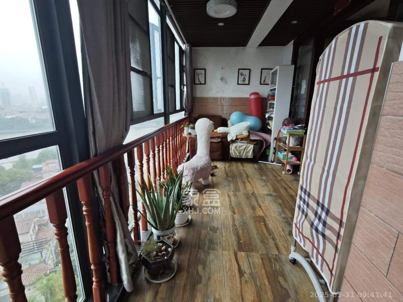 堤亚纳湾（深业沙河城）  4室2厅2卫    2800.0元/月室内图