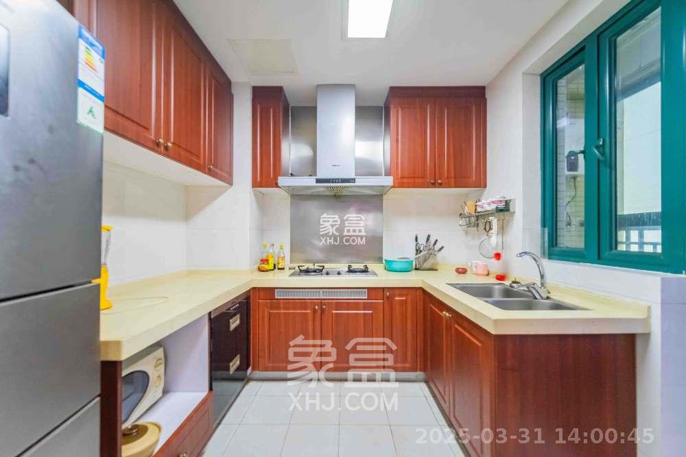 恒大绿洲 3室2厅1卫 2880.0元/月 恒大绿洲 3室2厅1卫 2880.0元/月室内图