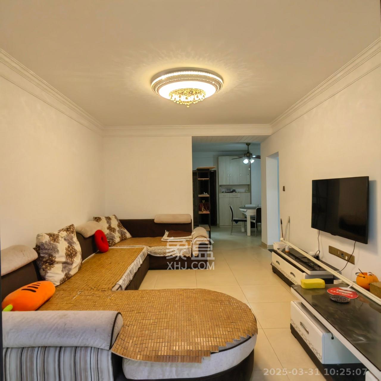 卢浮原著  3室2厅1卫    1800.0元/月 卢浮原著  3室2厅1卫    1800.0元/月