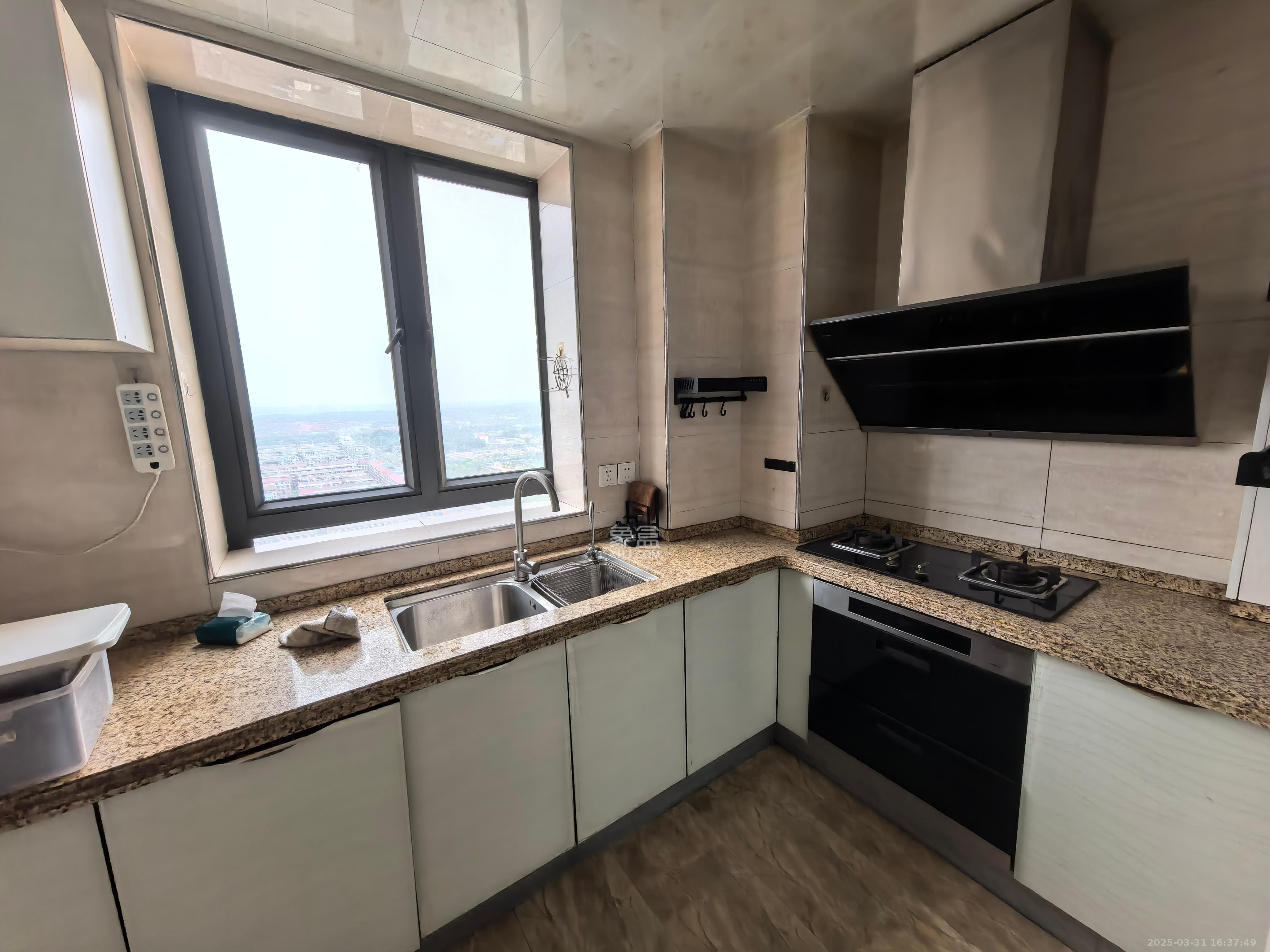 深业睿城 3室2厅2卫 3000.0元/月 深业睿城 3室2厅2卫 3000.0元/月室内图