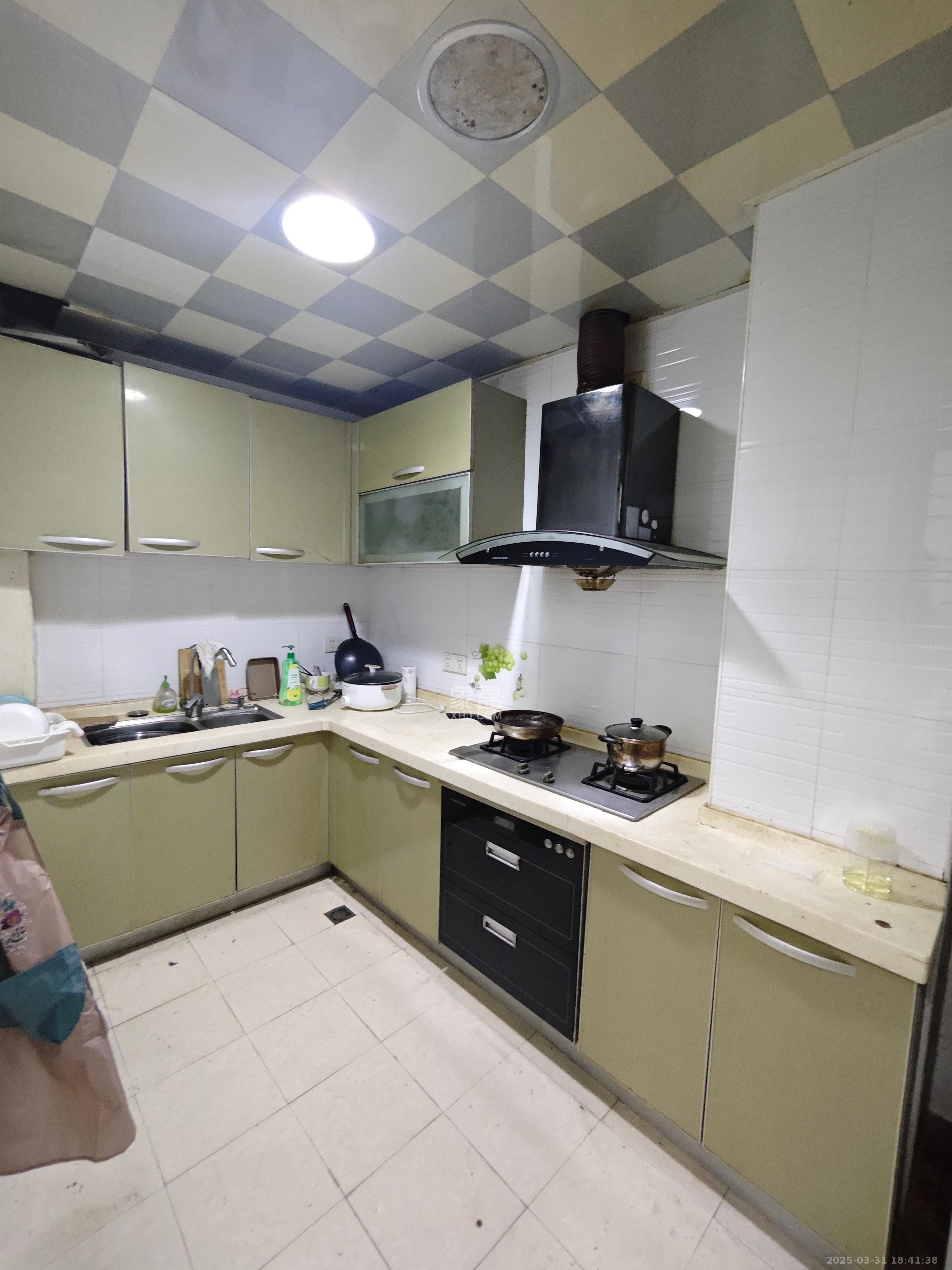 先锋水韵花都 3室2厅1卫 2800.0元/月 先锋水韵花都 3室2厅1卫 2800.0元/月室内图