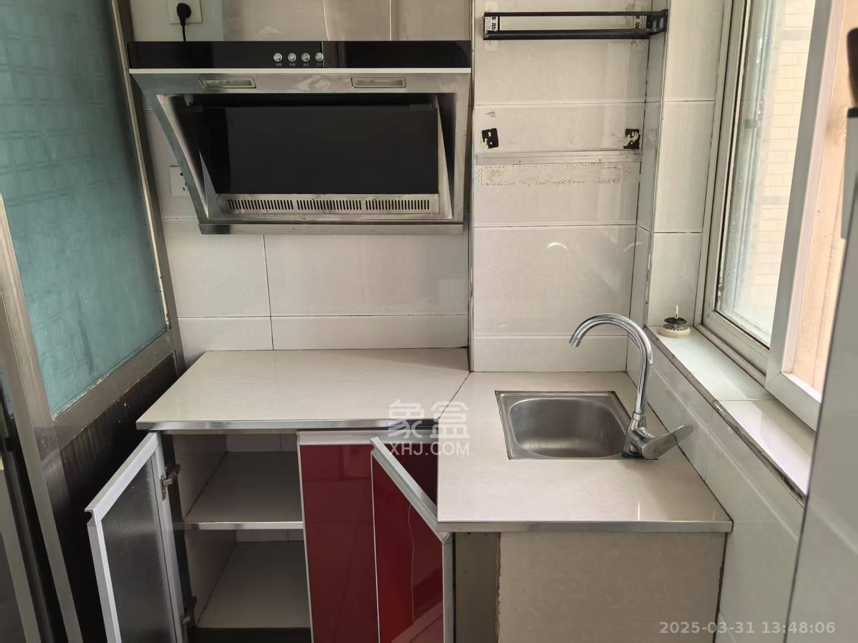 和馨园 1室1厅1卫 1100.0元/月 和馨园 1室1厅1卫 1100.0元/月室内图