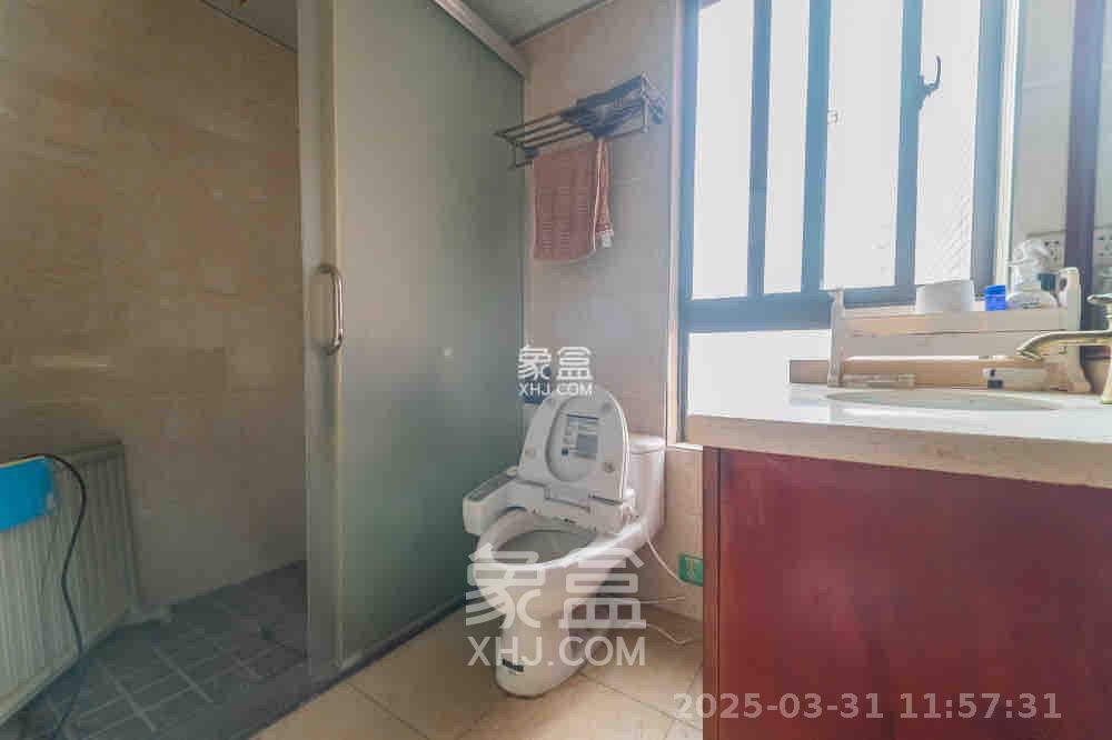 华润凤凰城二期  4室2厅2卫   3000.00元/月室内图