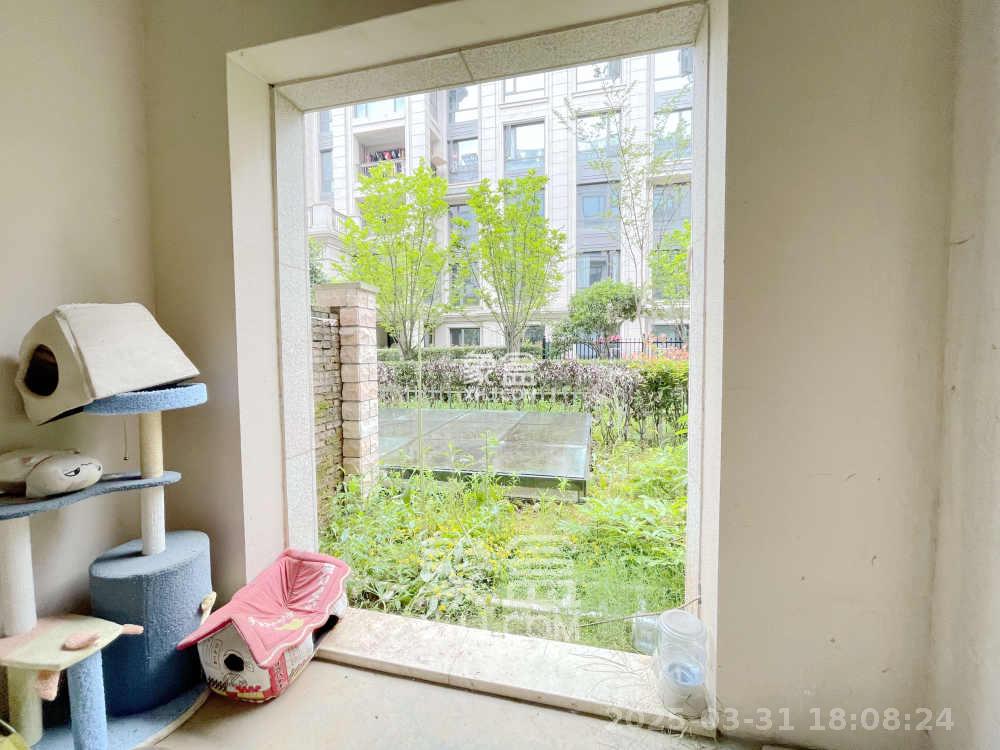 明昇壹城(明昇时代广场)一期 3室2厅2卫 4500.0元/月 明昇壹城(明昇时代广场)一期 3室2厅2卫 4500.0元/月室内图